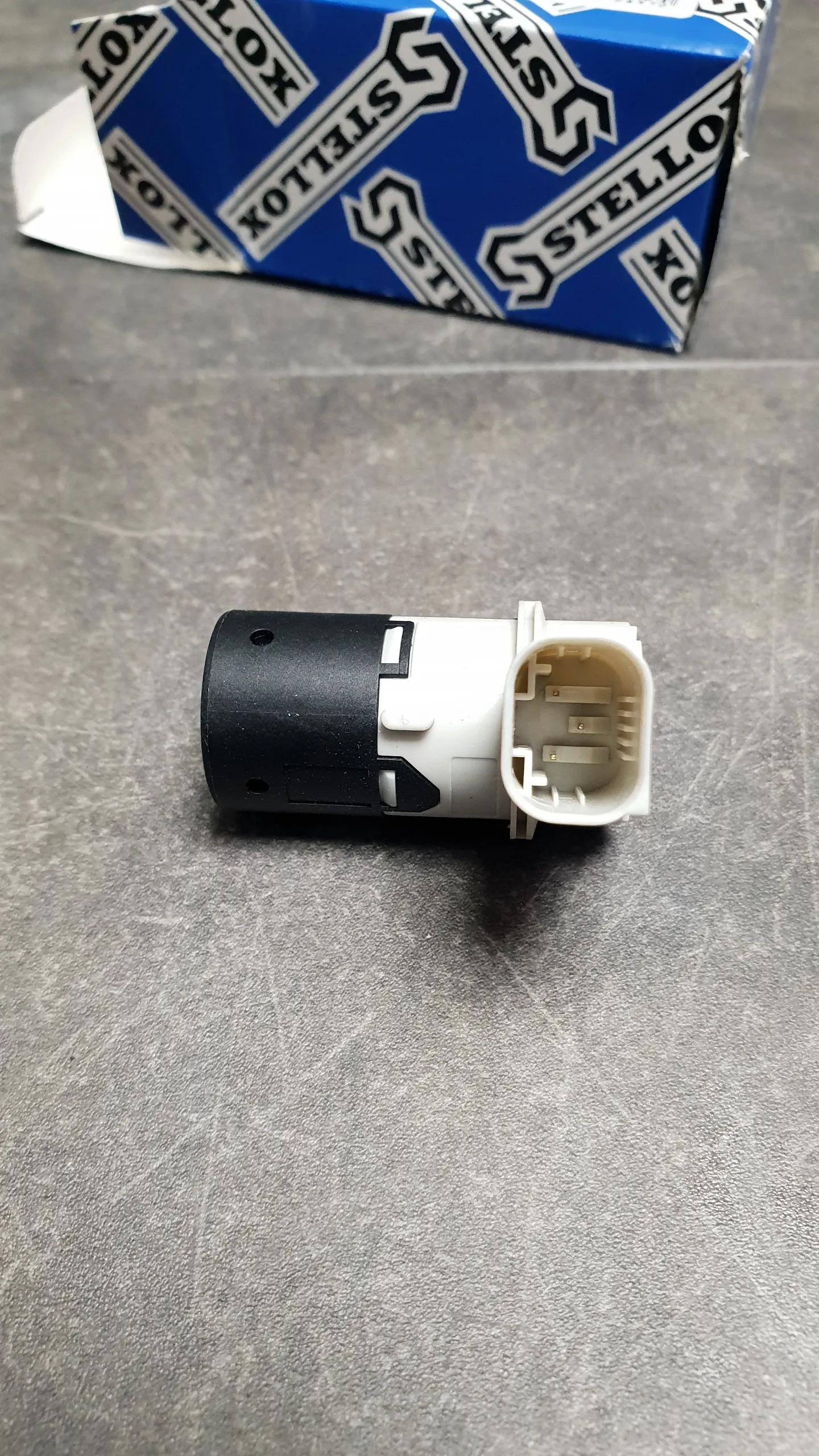 Датчик парковки (парктроник) задний Е60 (см.VIN)