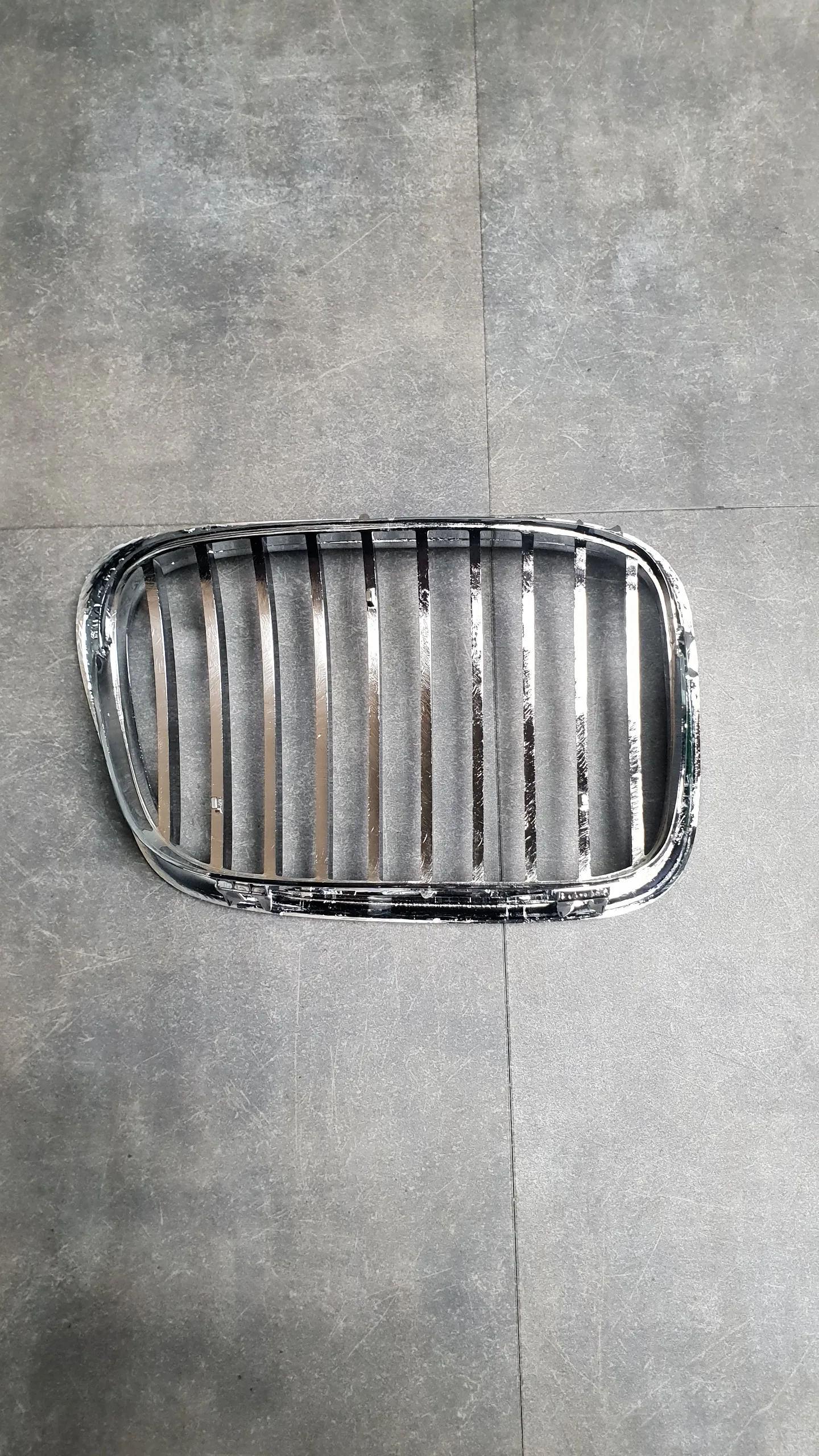 Решетка радиатора E39 L под M-chrom (c 09.2000, рестайл), полностью хром, без чёрного