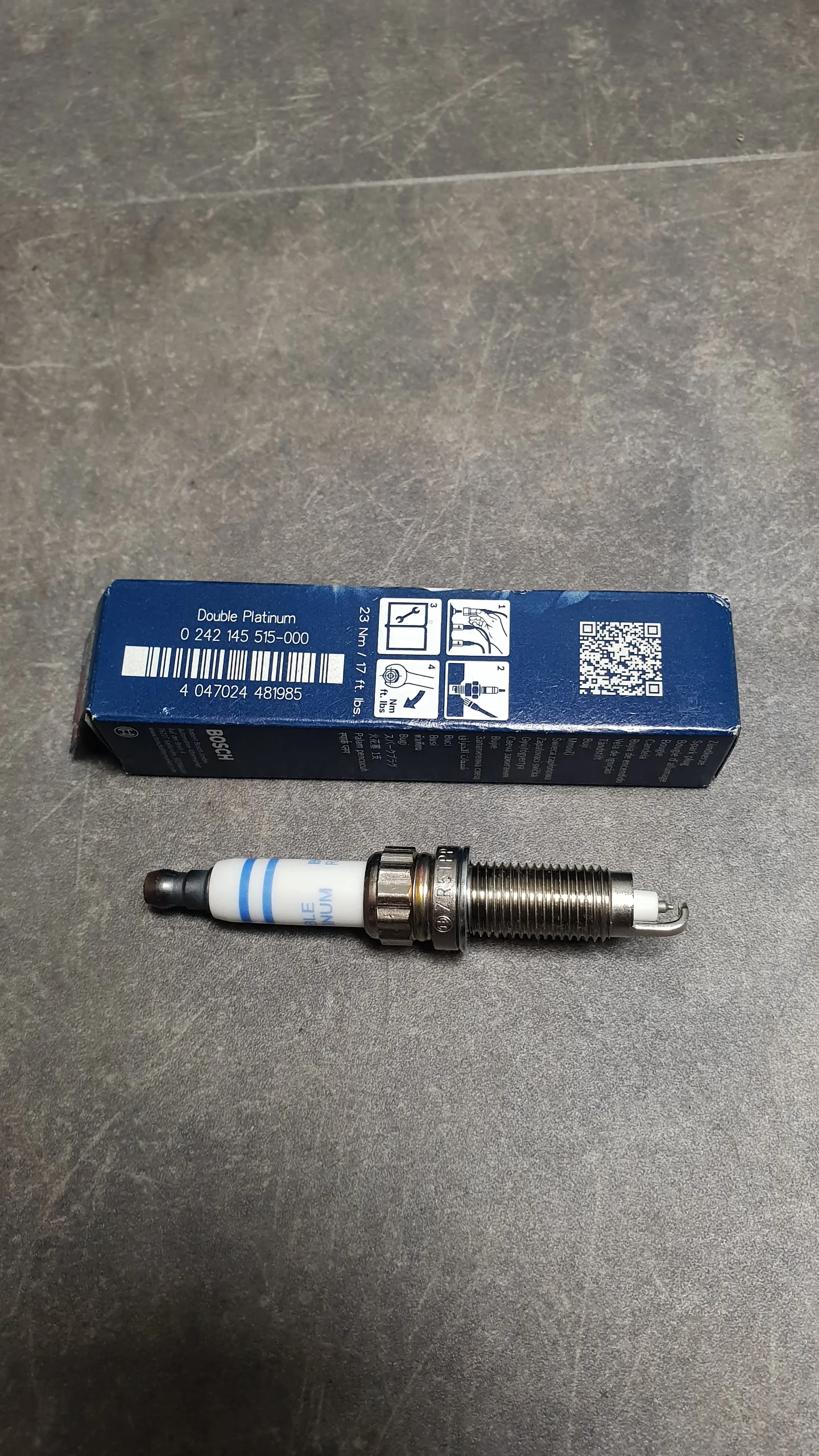 Свеча зажигания N55,N63B44 [BOSCH ZR5TPP33; 1-контактная]