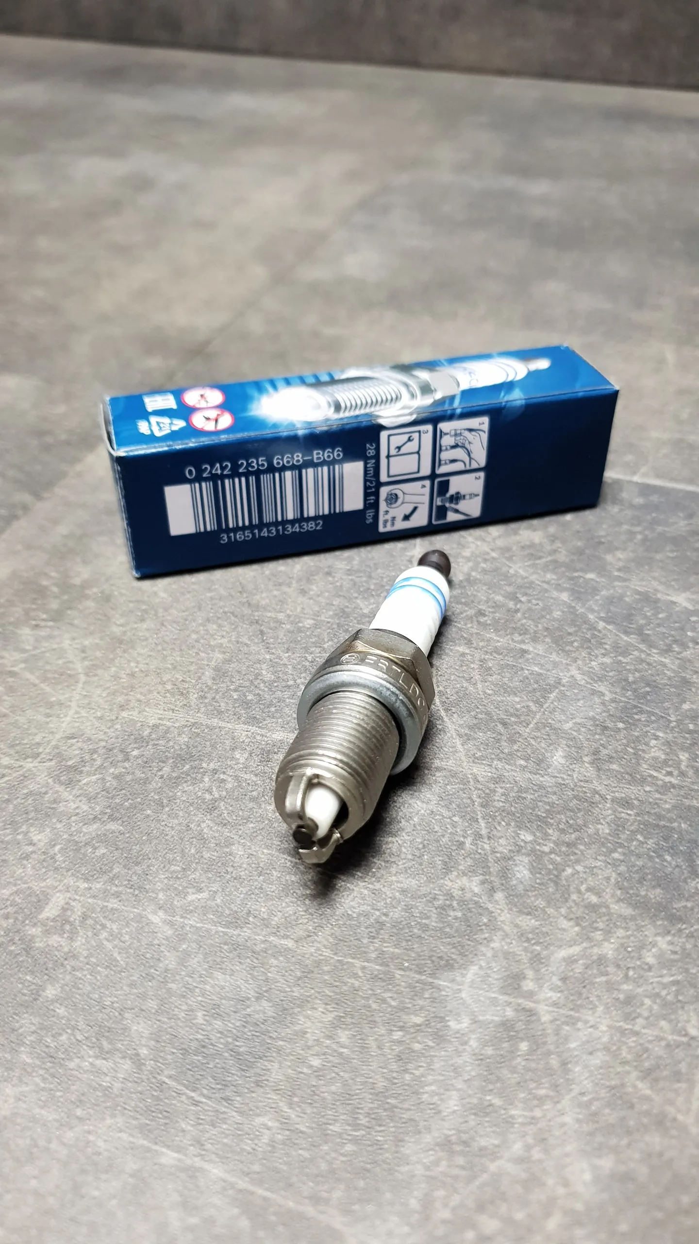 Свеча зажигания M40,M43,M50,M52,M54,M60,M62,N42,N62 [2х конт; BOSCH FR7LDC]