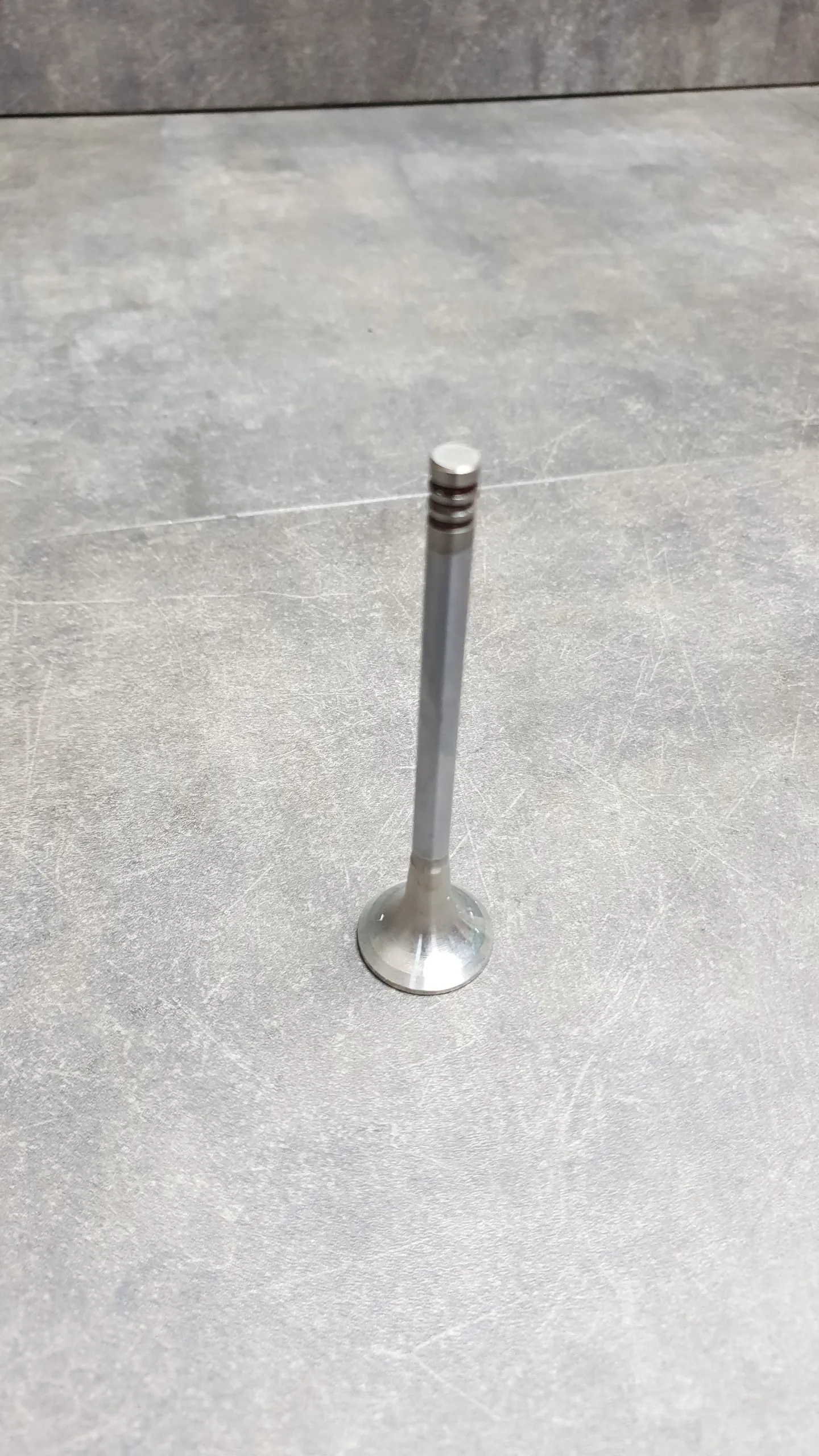 Клапан выпускной M50B20 [без vanos] (Dстержня=7мм,Dседла=27мм)