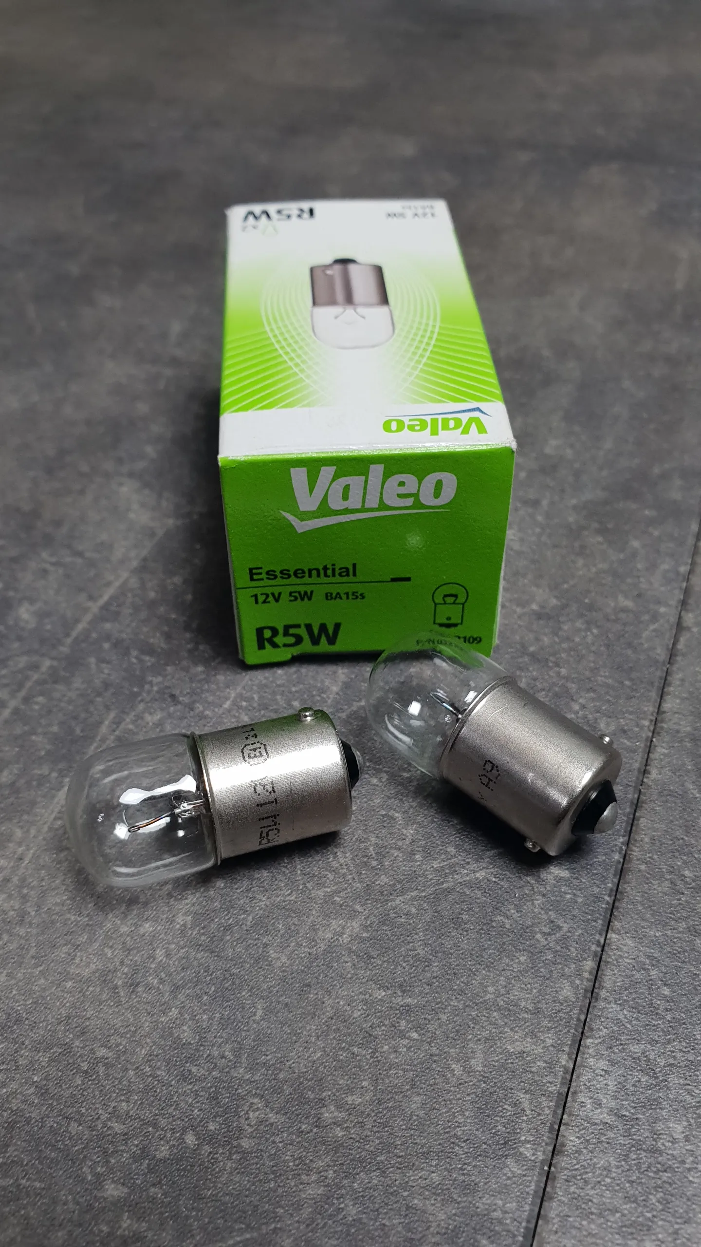 Лампа R5W (12V,5W,патрон BA15s) [комплект из 2-х штук]