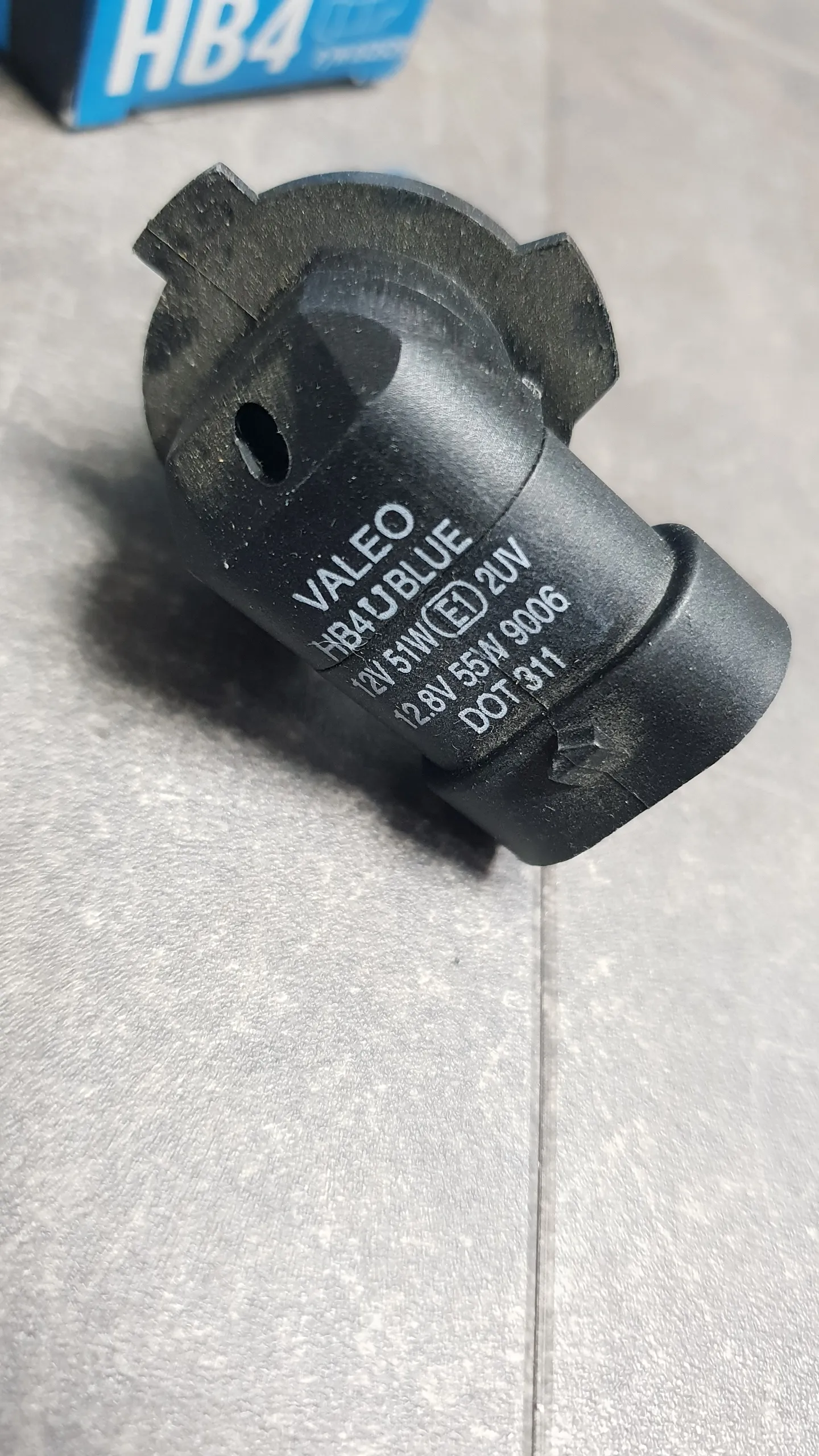 Лампа HB4 (12V,51W,патрон P22d) [Blue Effect]
