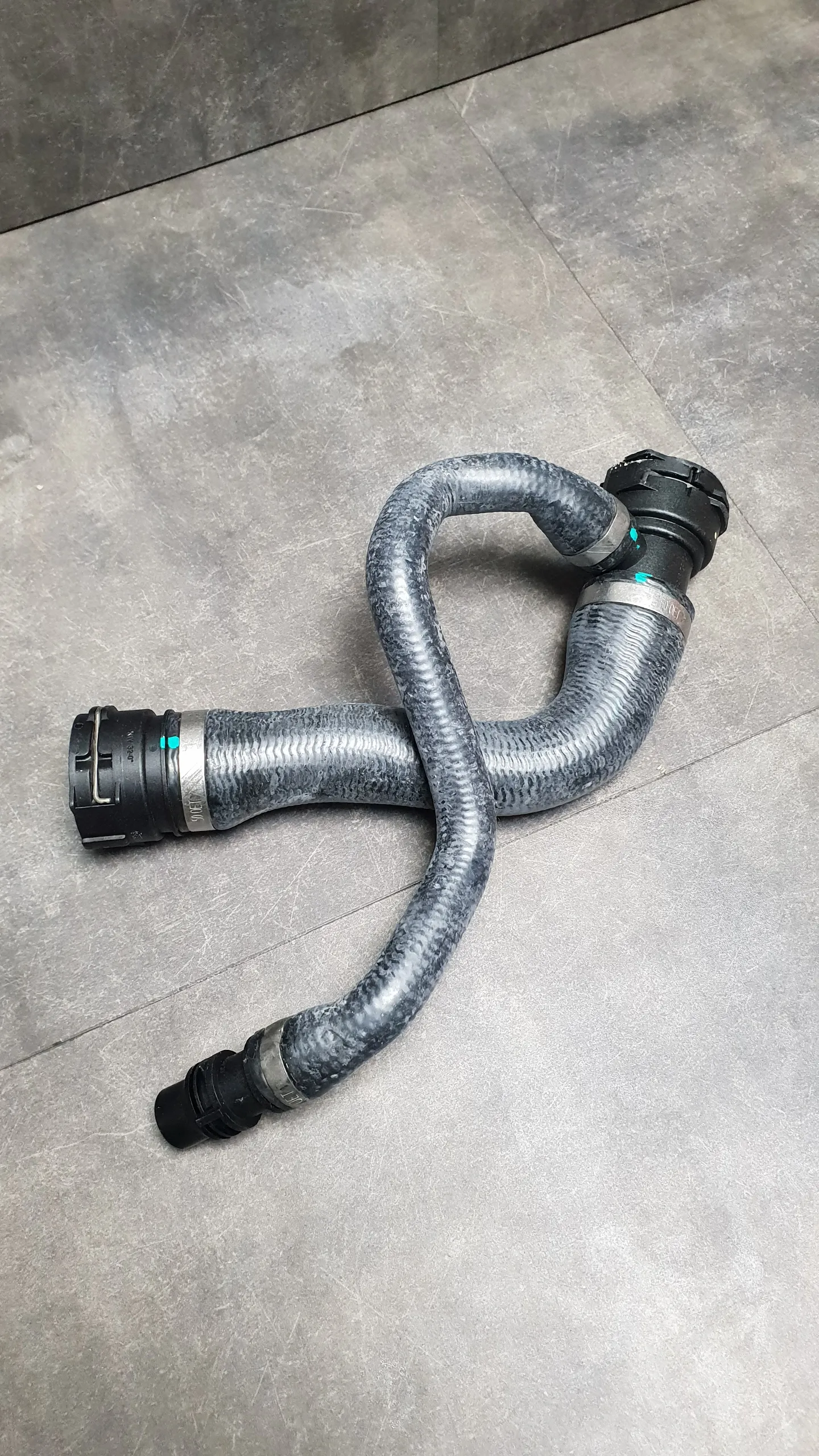 Патрубок системы охлаждения E70 (N52N) только на авто с 05.2009г.в.