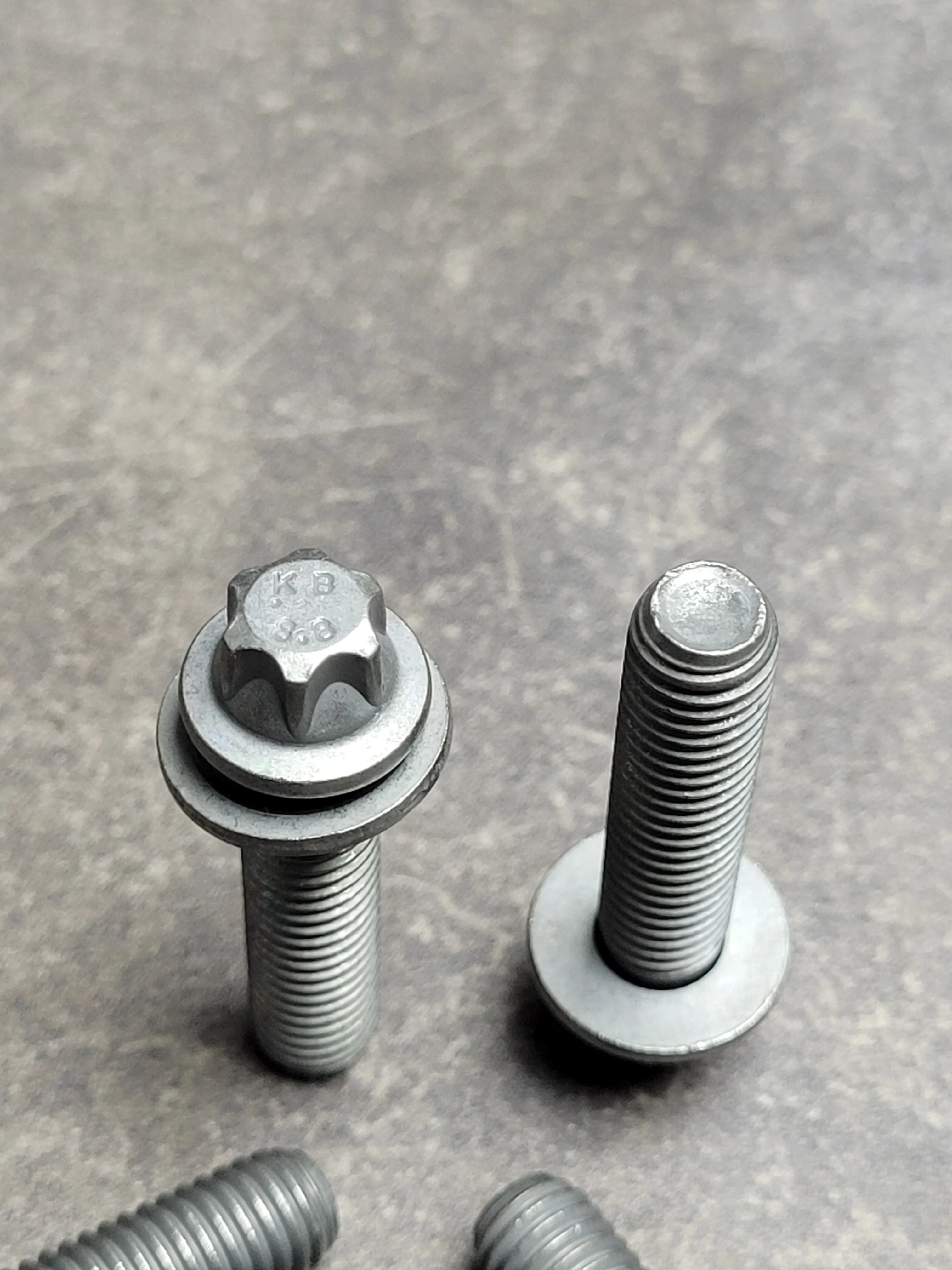 Болт Torx [M8X35] (СВ3-36)