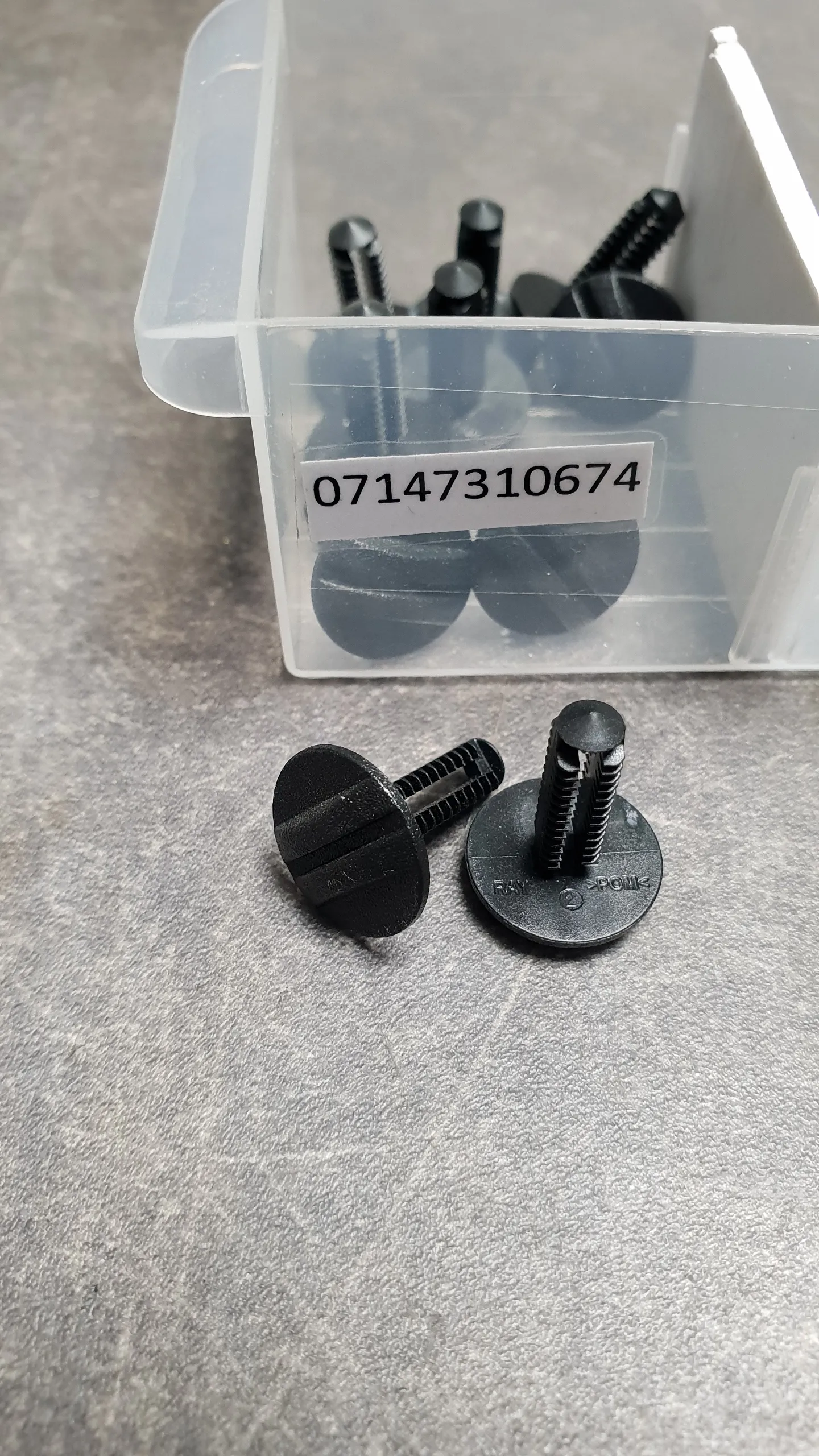 Клипса крепления подкапотного пластика (F,G серия) (4-16)