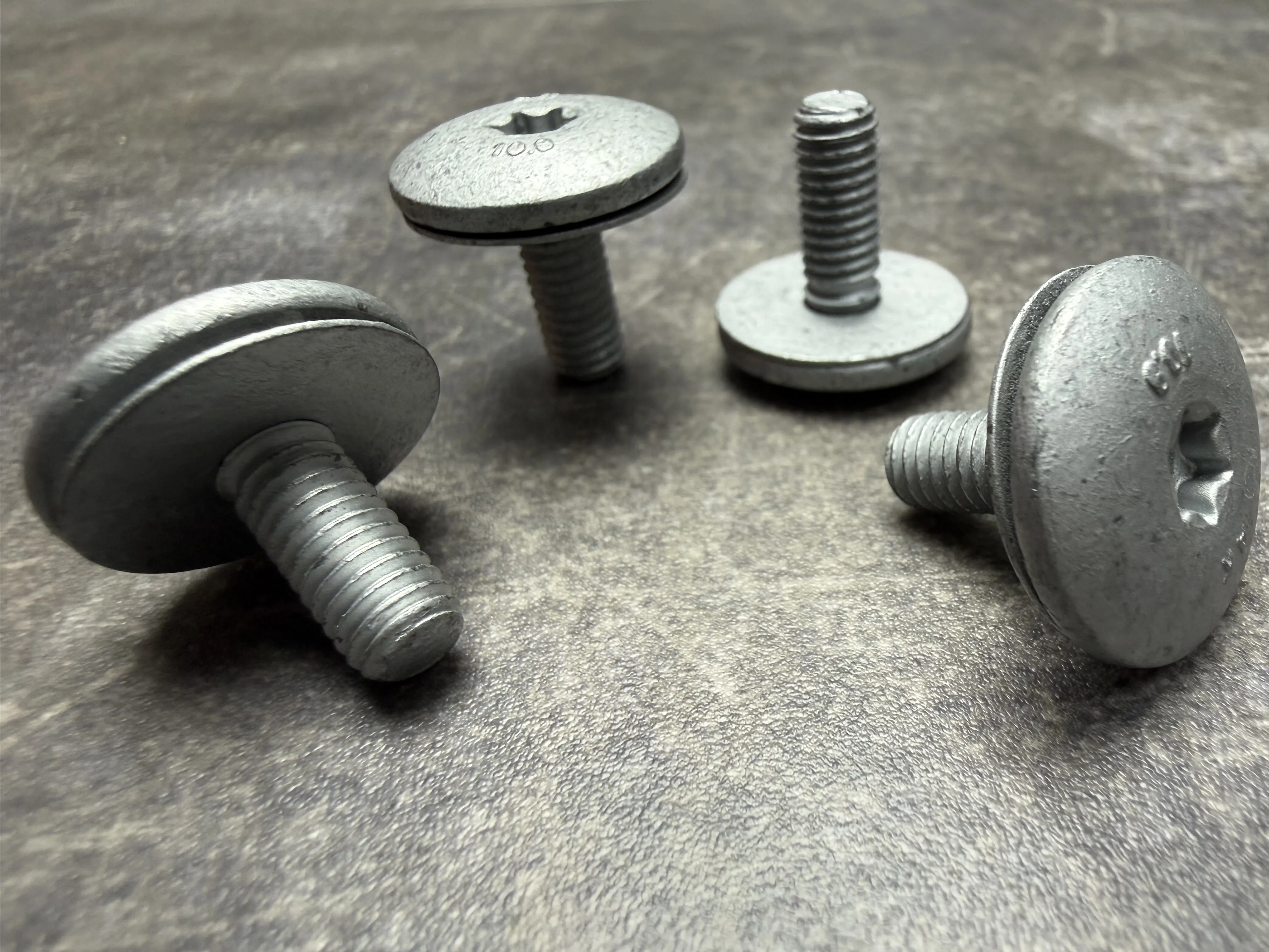 Болт Torx с шайбой (14-27)