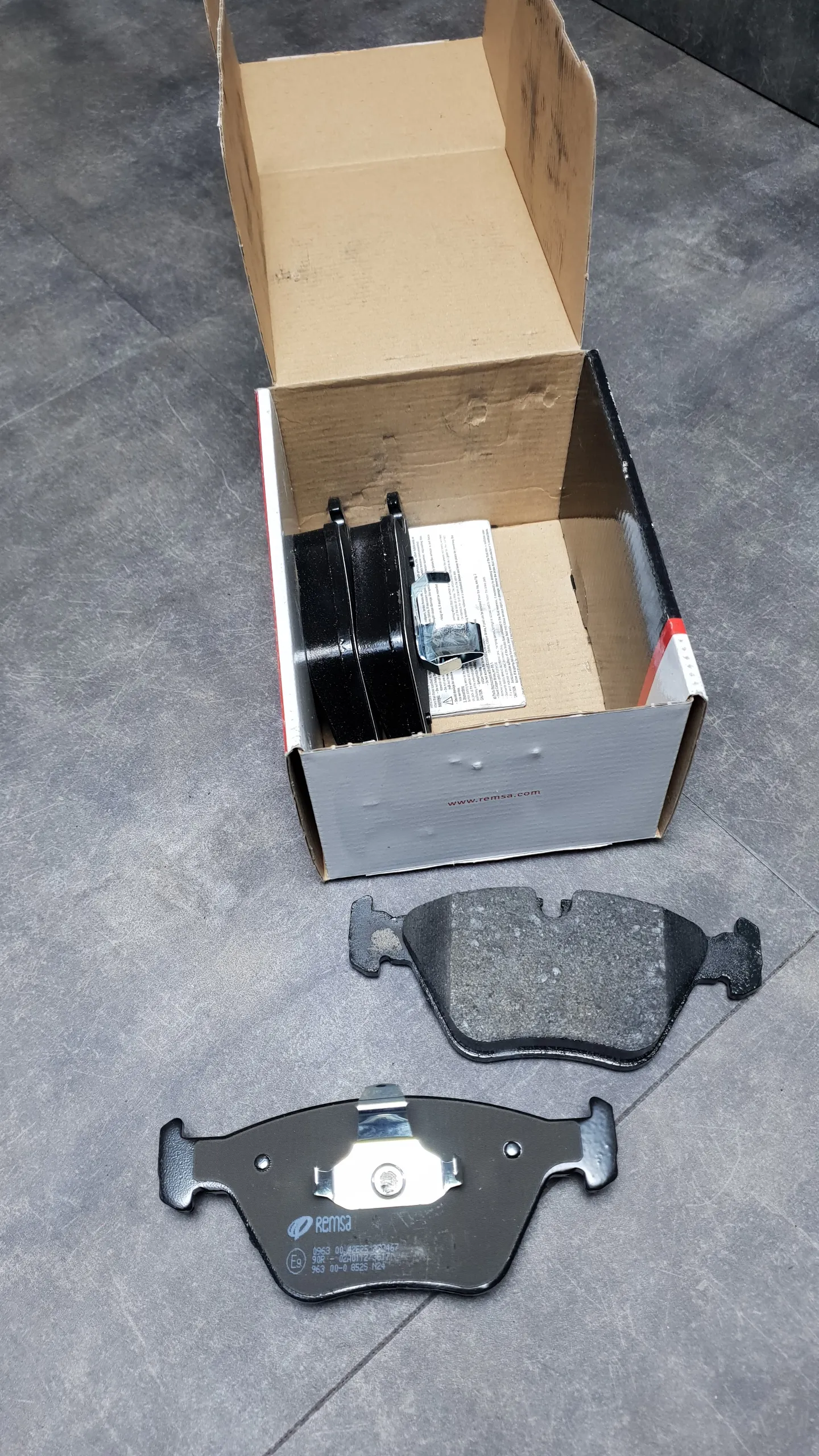 Колодки тормозные пер  E46(325xi,330,330xi),E83