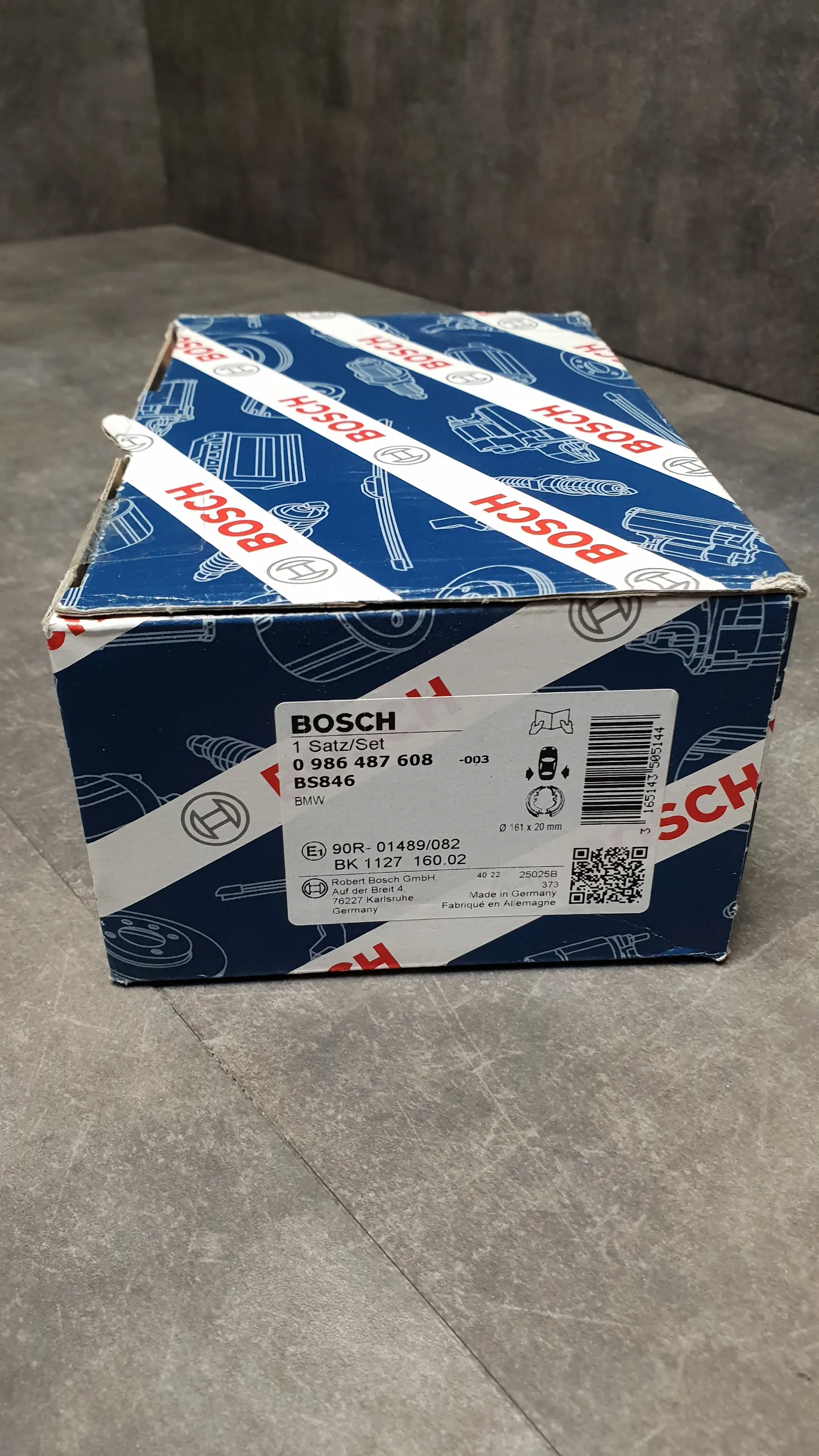 Колодки тормозные зад барабан (внутри дисков) E81,E46,E90,E92,F20,F30