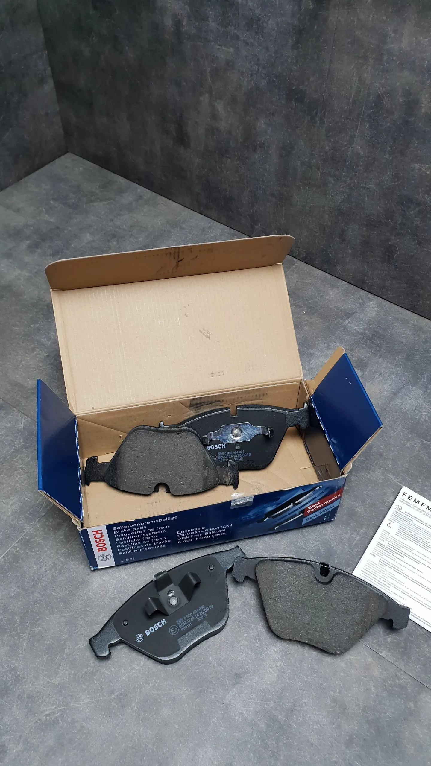Колодки тормозные пер  5' E60 (525iАКПП, 525d, 530d, 525xi, 530, 545), 6' E63,E64, E65 для 324х30