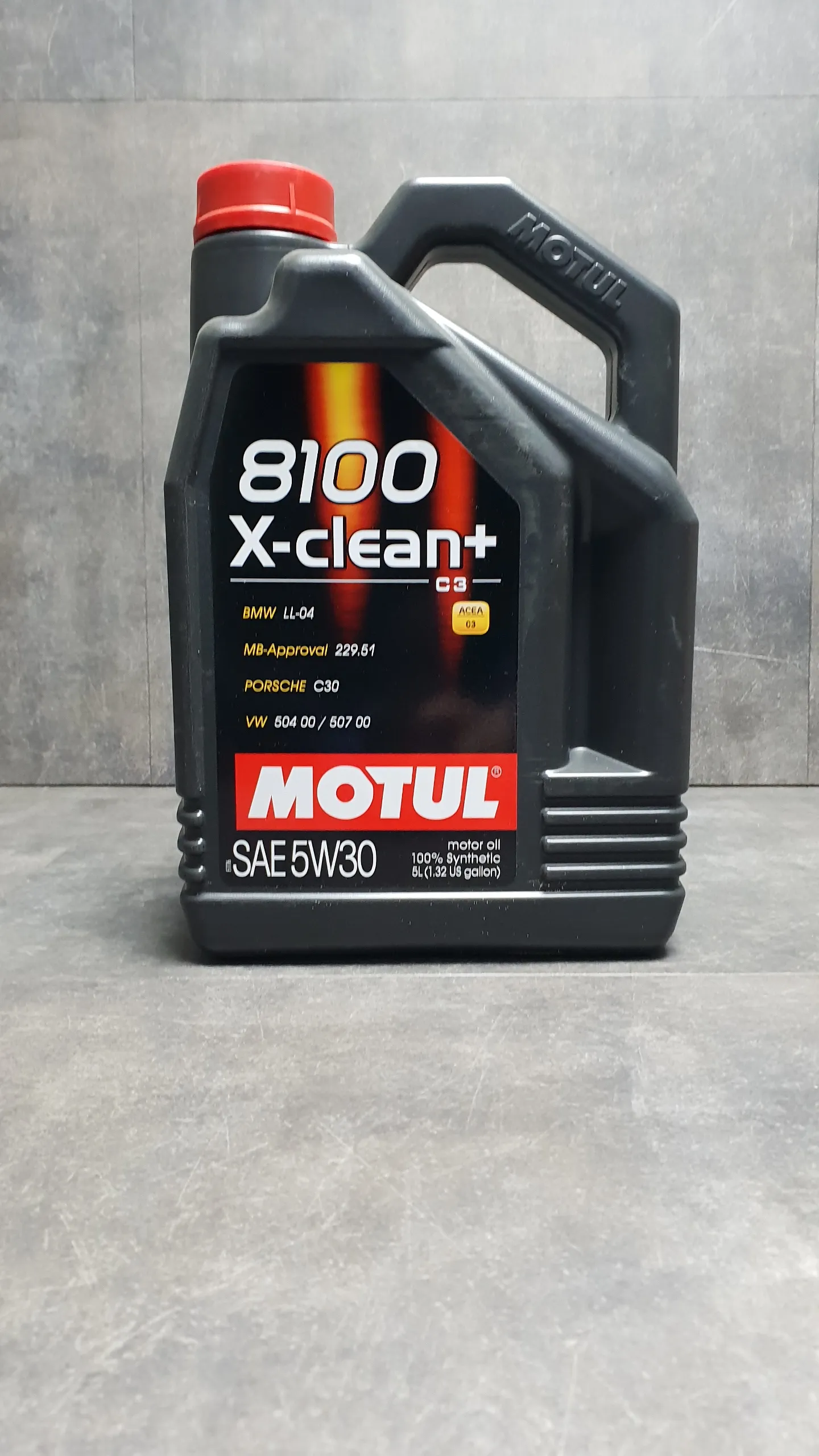 Масло моторное Motul 5W30 8100 X-CLEAN + (100% synt), 5L