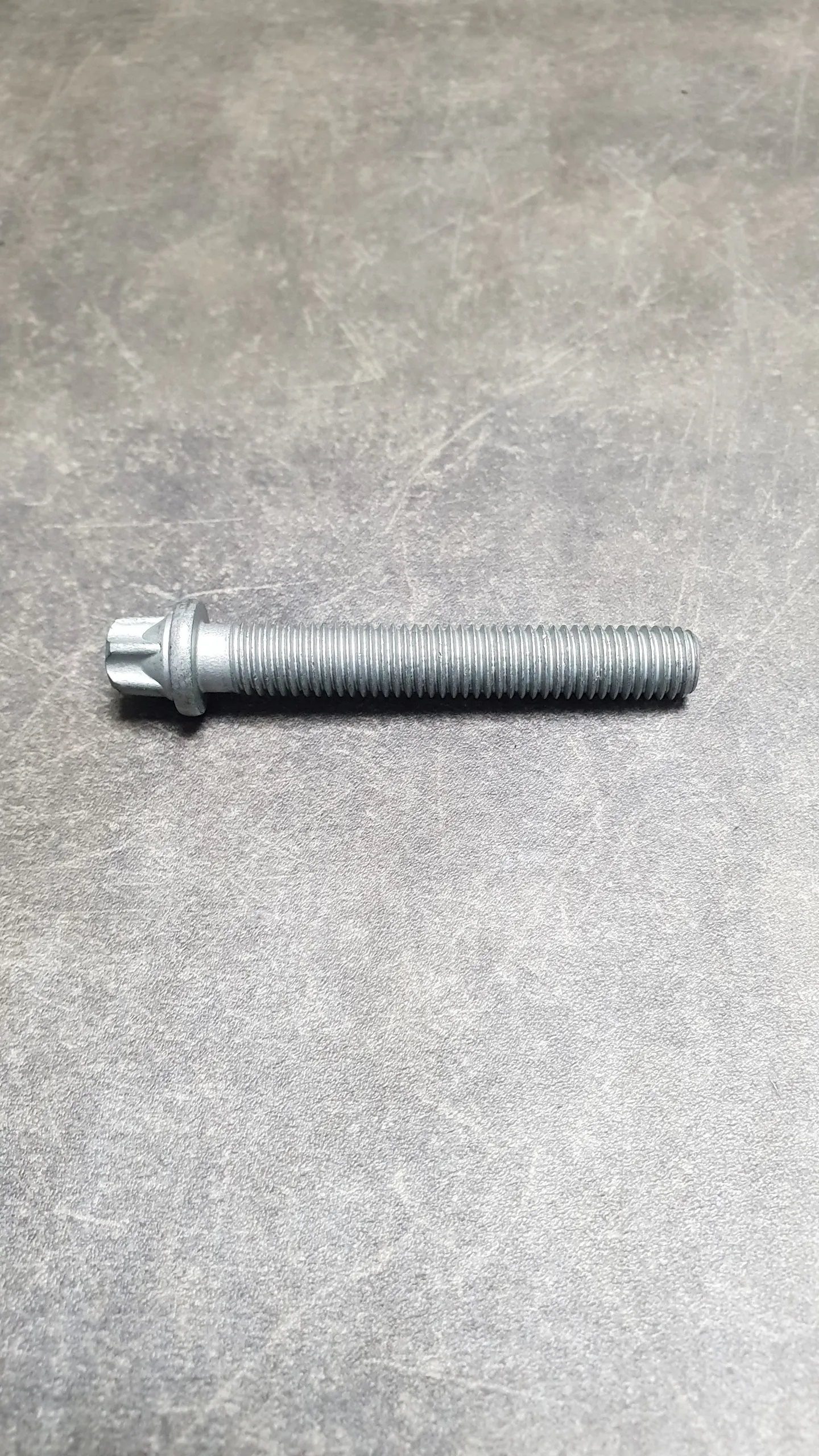 Болт шкива коленвала M10X65 (19-3СВ3-39)