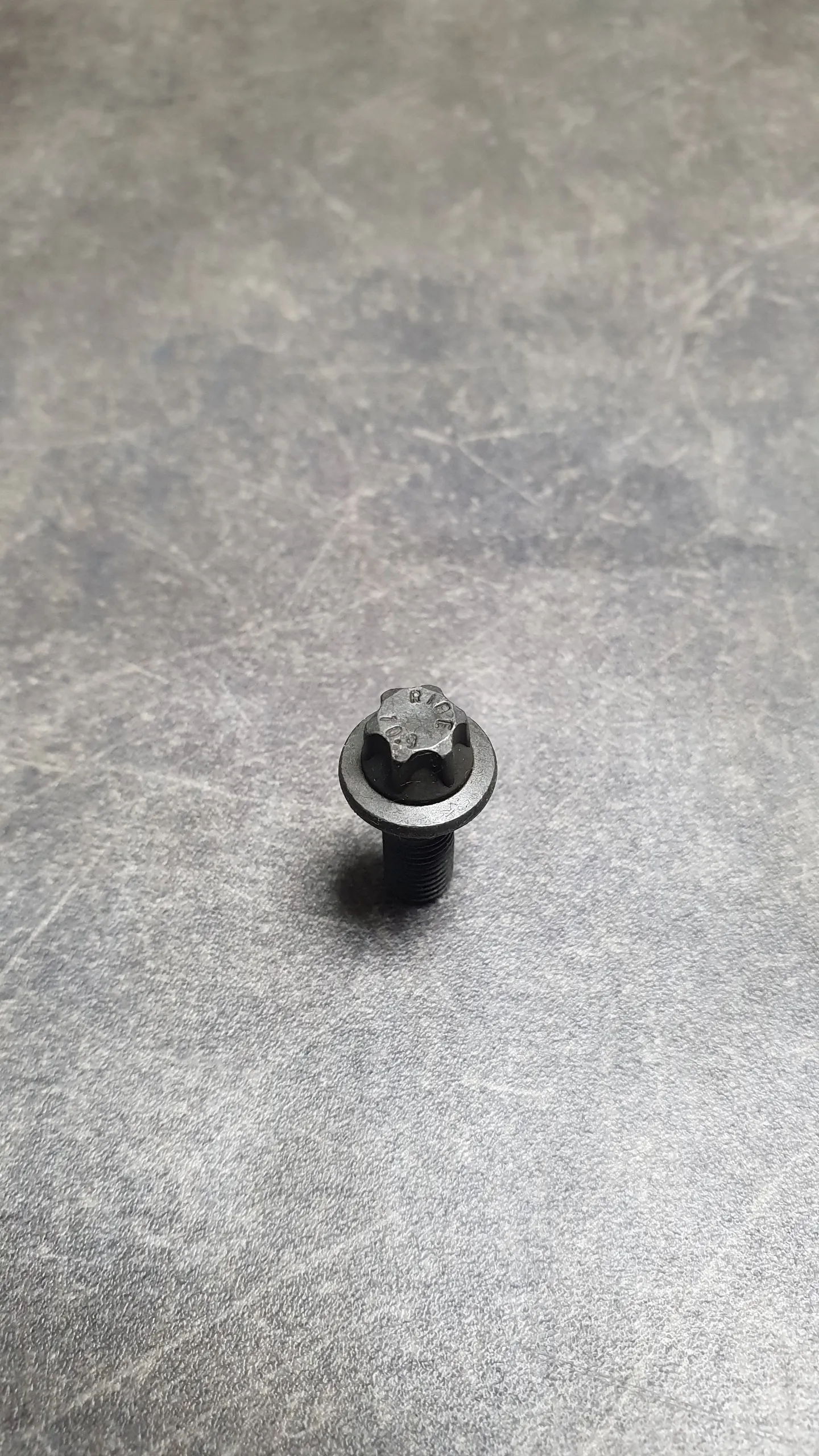 Болт звезд распредвала M50 (18-26)