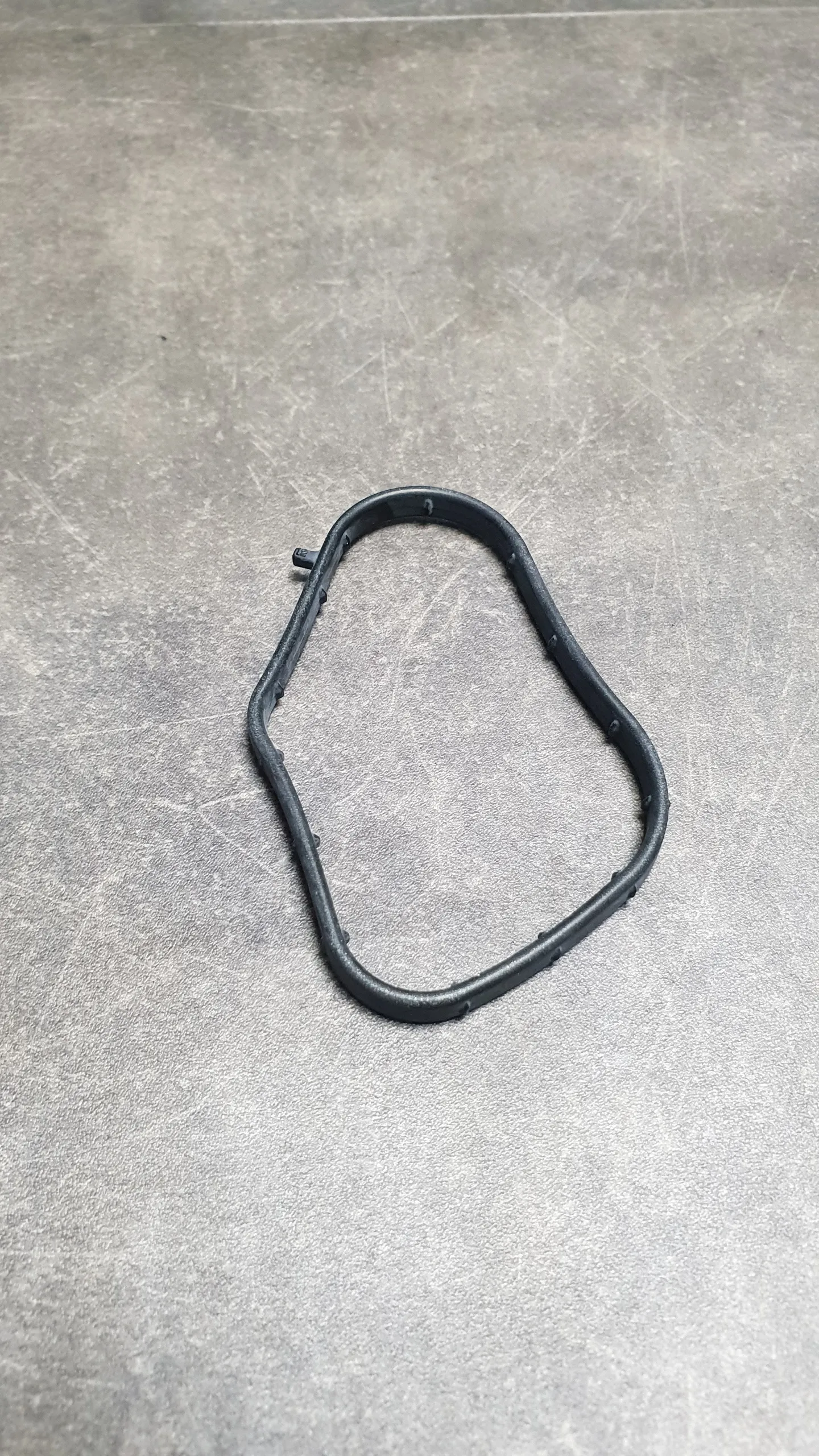 Прокладка профильная (для патрубка 11537600586) (26-7)