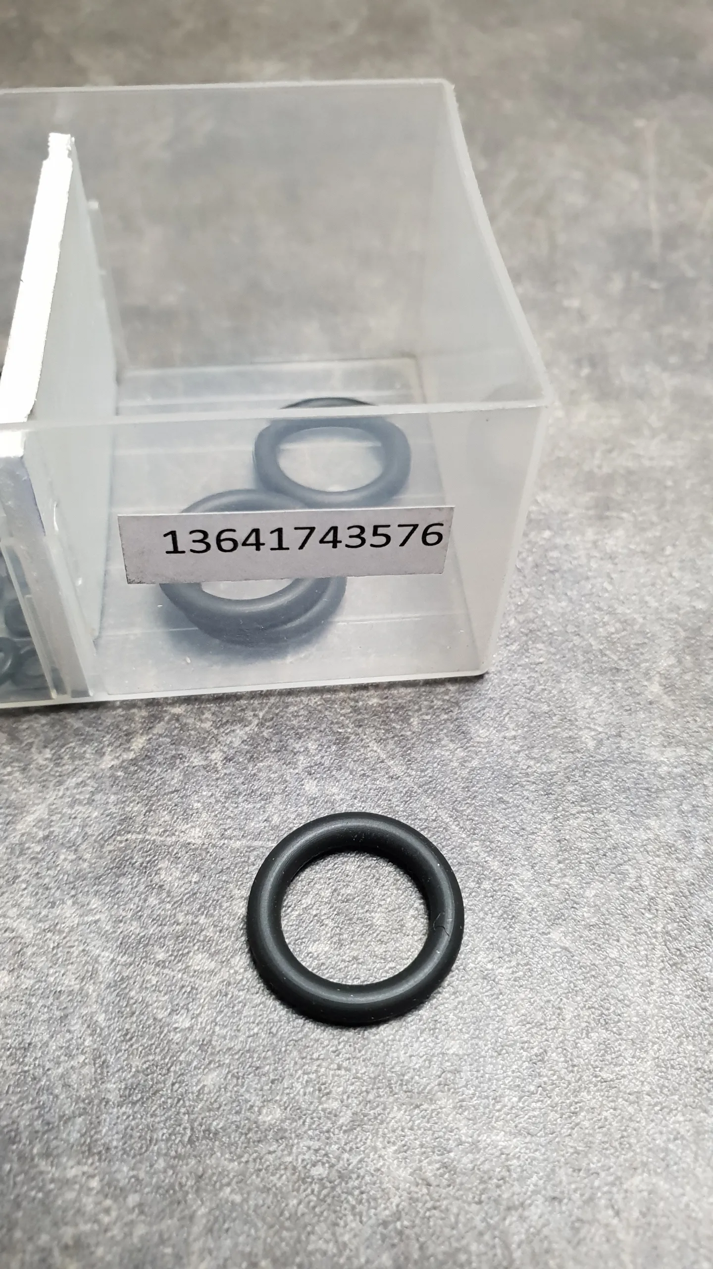 Кольцо уплотнительное форсунки впрыска топлива нижнее M43TU [12.6x2.9] (9-28)