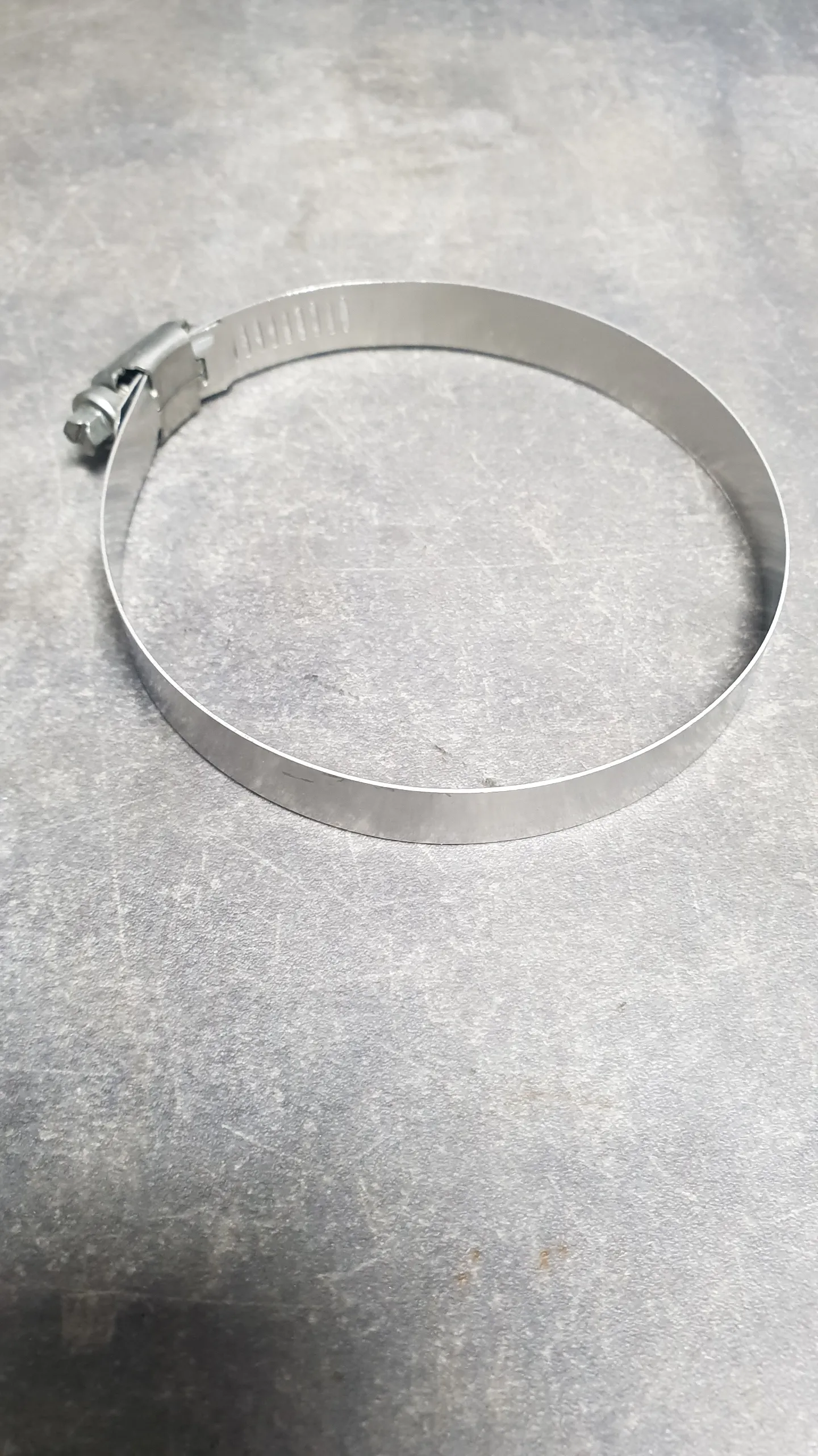 Хомут воздуховода системы впуска (88,8-99,5) смотри VIN