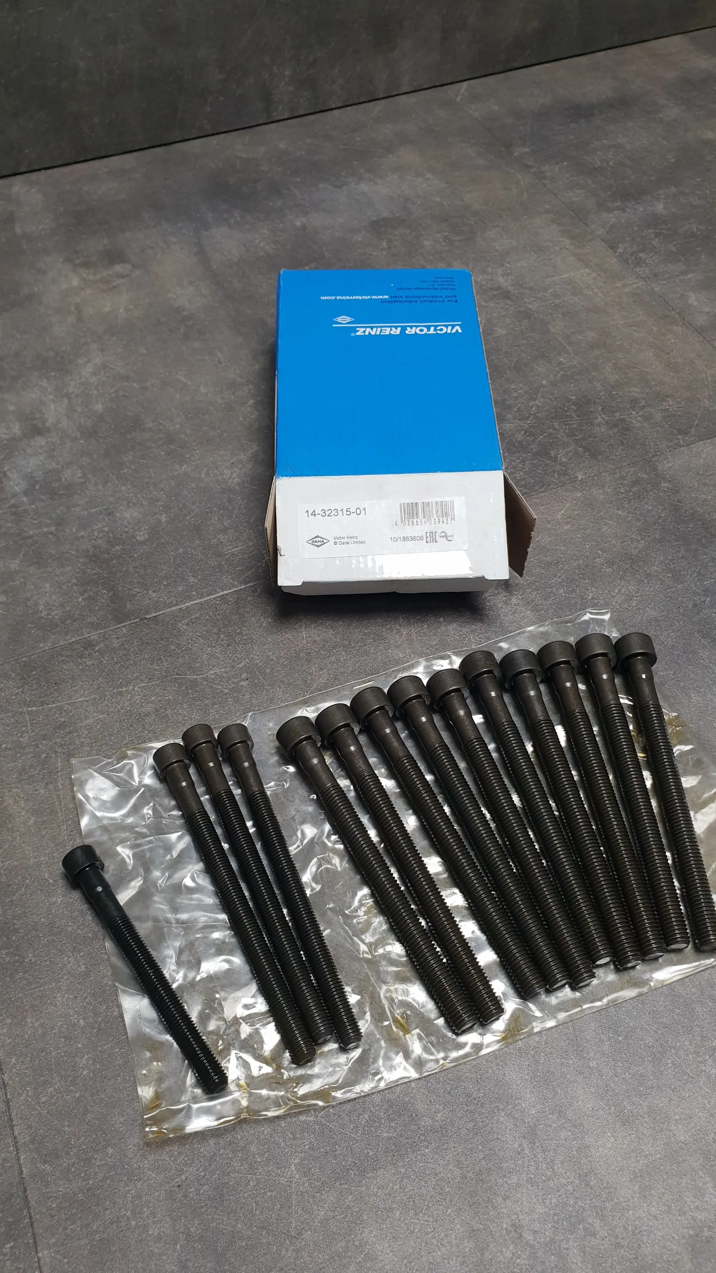 Болт ГБЦ, комплект N52,N52N [основные, сталь]