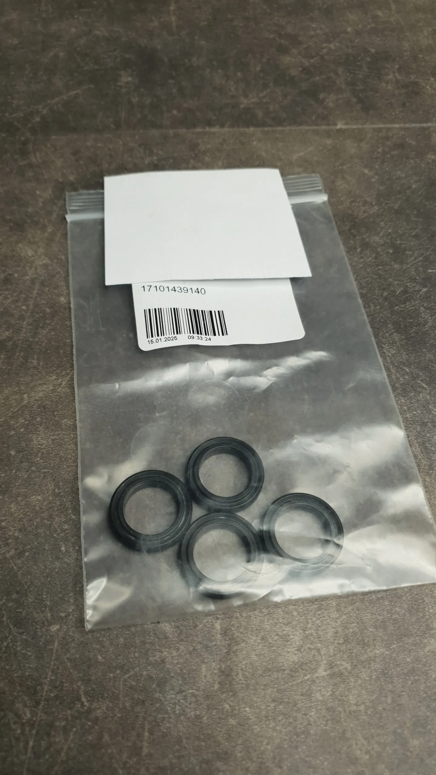 Кольцо уплотнительное на радиаторе охлаждения АКПП [16,5*4,8*23] (9-12)