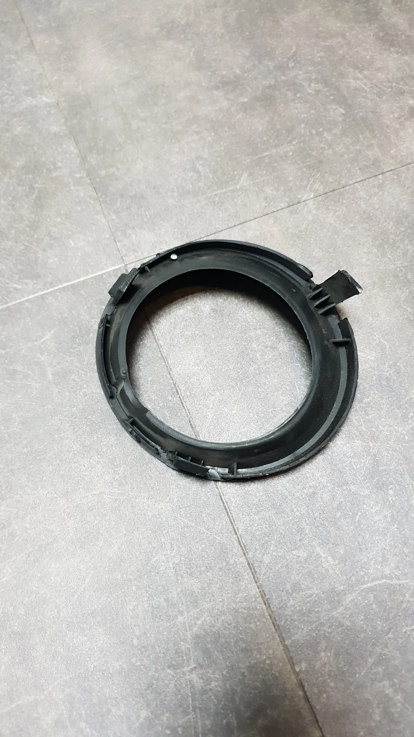 Накладка противотуманной фары E53 [дорест] L