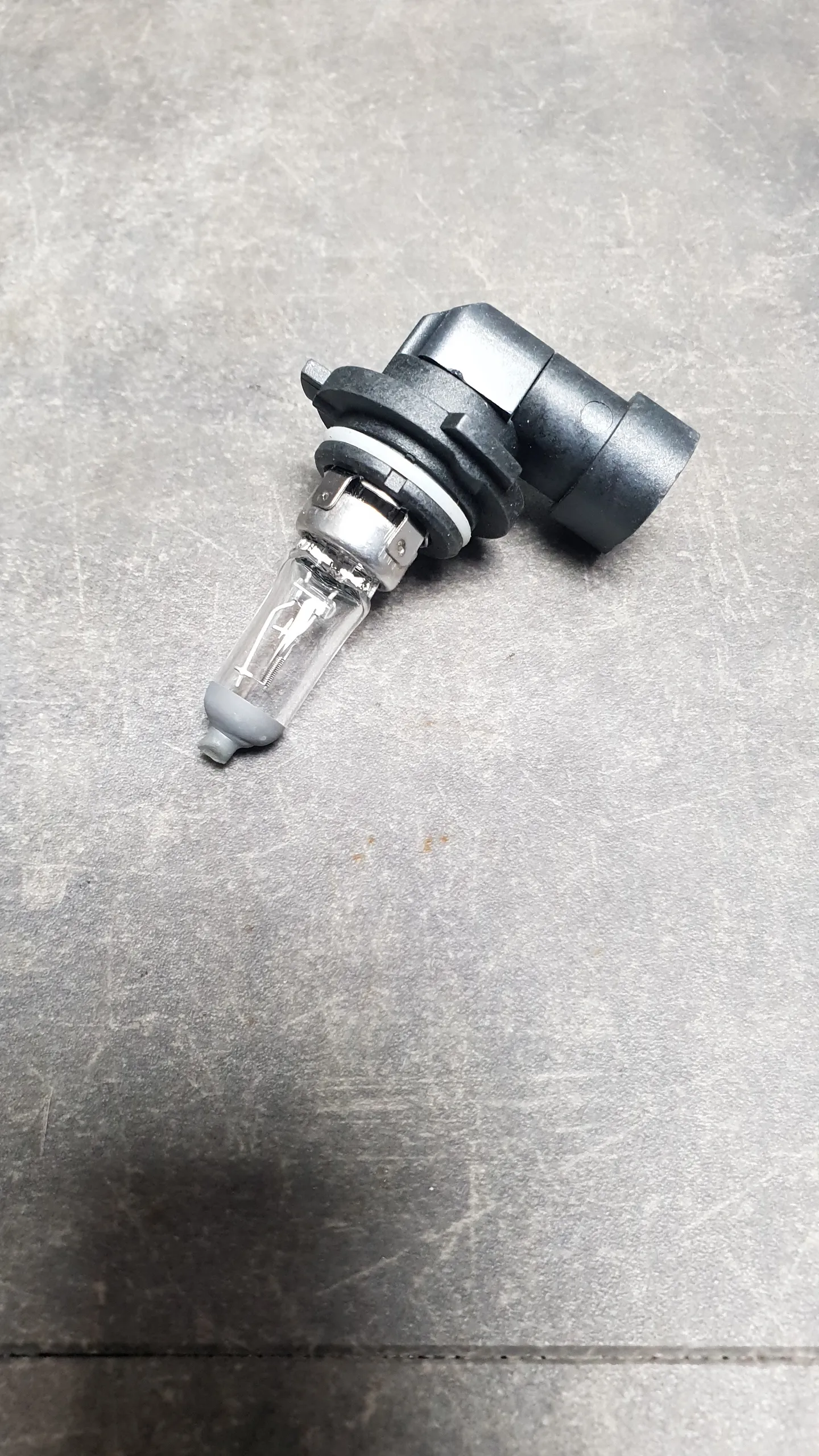 Лампа HB4 (12V,51W,патрон P22d)