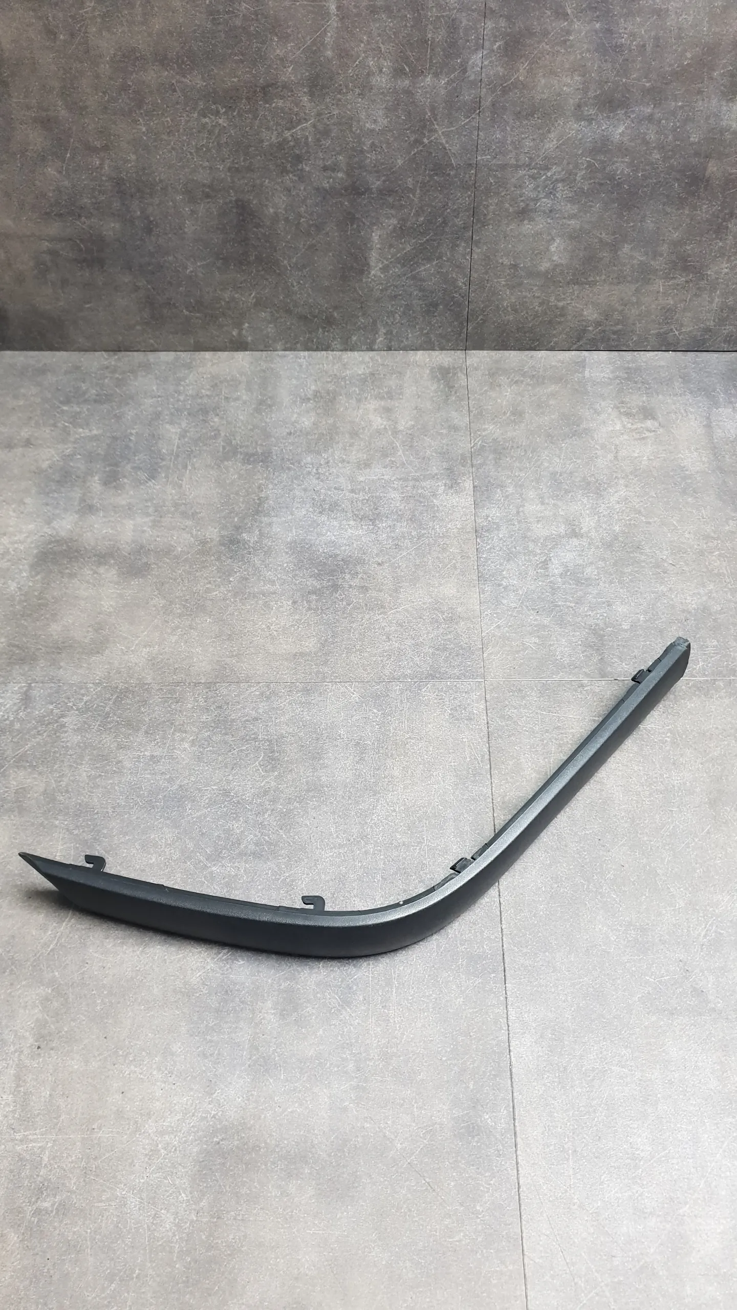 Молдинг бампера переднего E36 [09.93 - 09.96] R