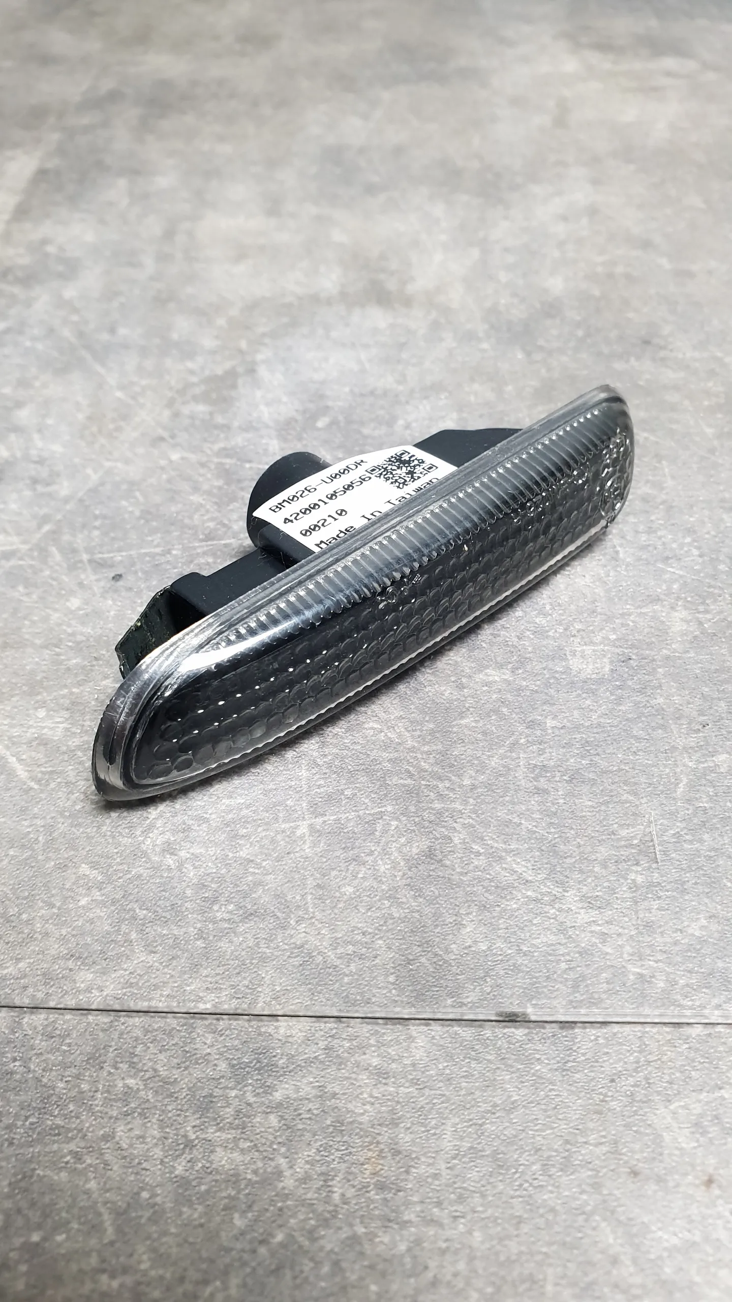 Повторитель указателя поворота на крыло E36,E53 тонированный [R]