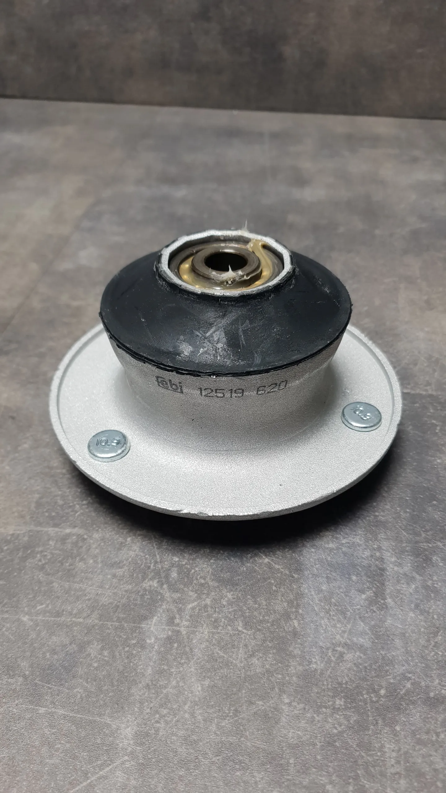 Опора амортизатора перед E46,E90;E39 (6 цил),E60,E63;X3 E83