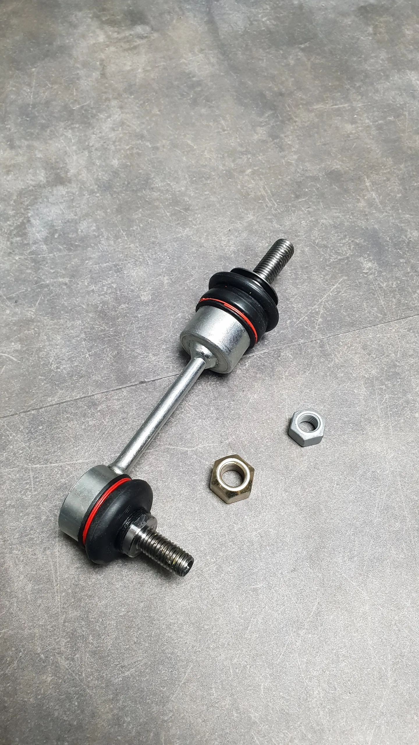 Стойка стабилизатора задн. E60 линк