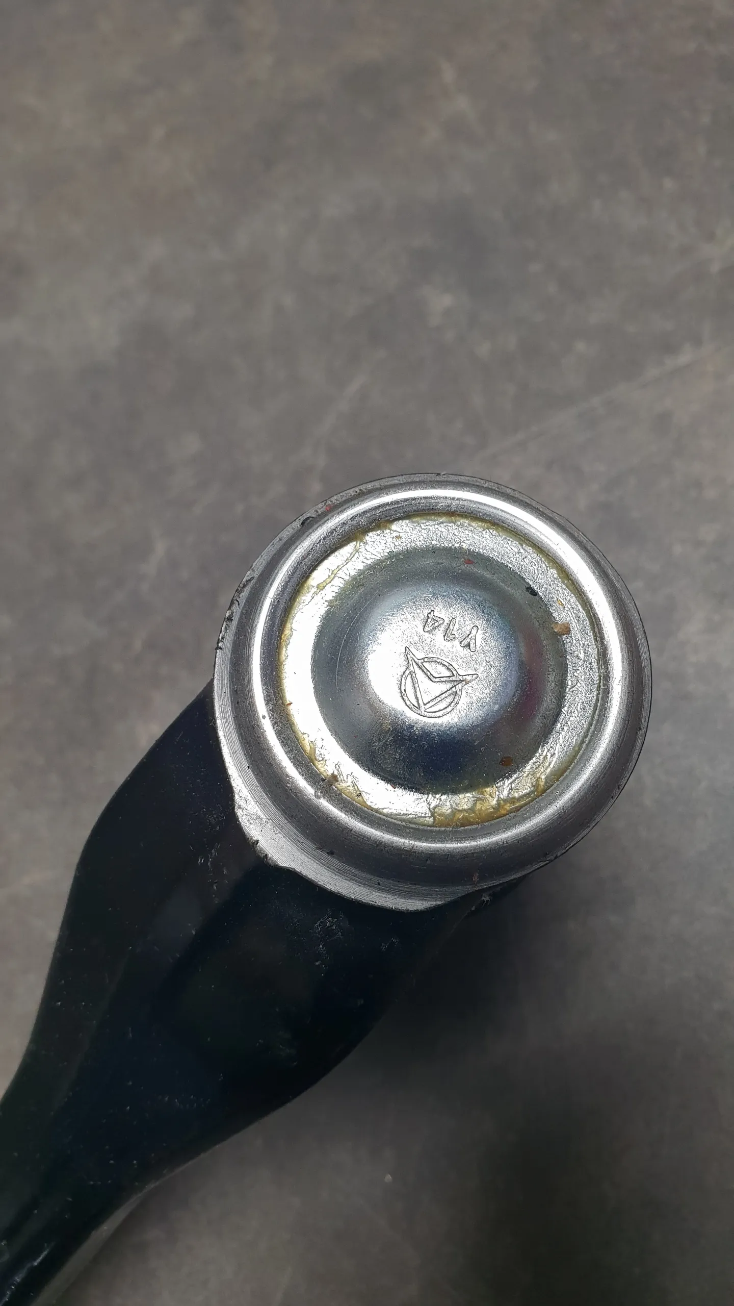 Рычаг подвески передней поперечный F25,F26 (прямой) R