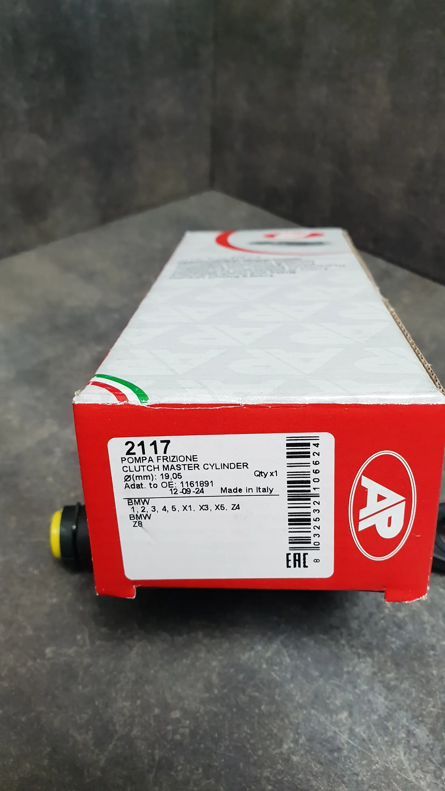 Цилиндр сцепления главный (на педали) E46,E90,E81,F20,F30,E39,E84,E83,E53