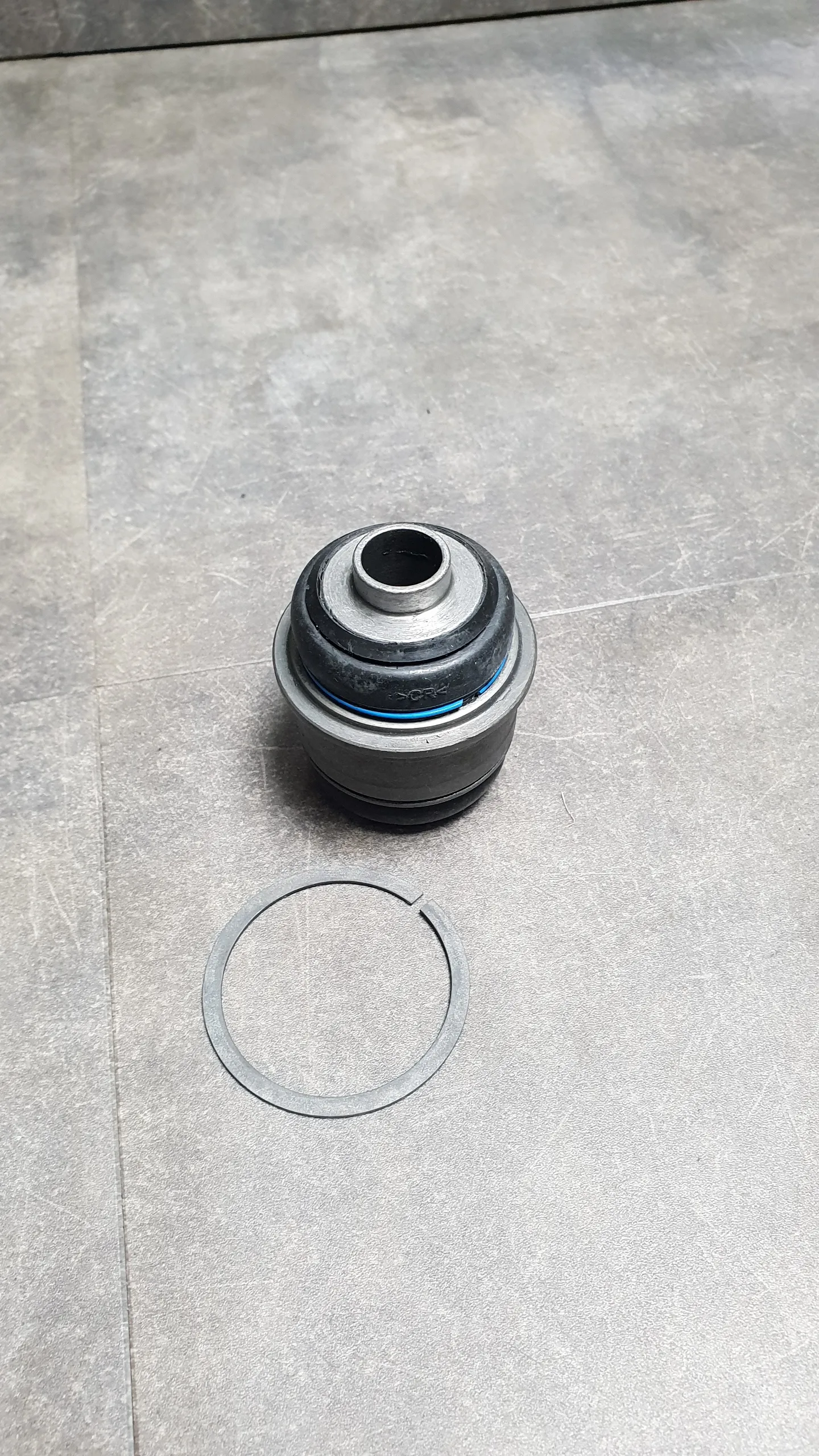 Сайлентблок заднего рычага [плавающий] E70,E71,F15,F16