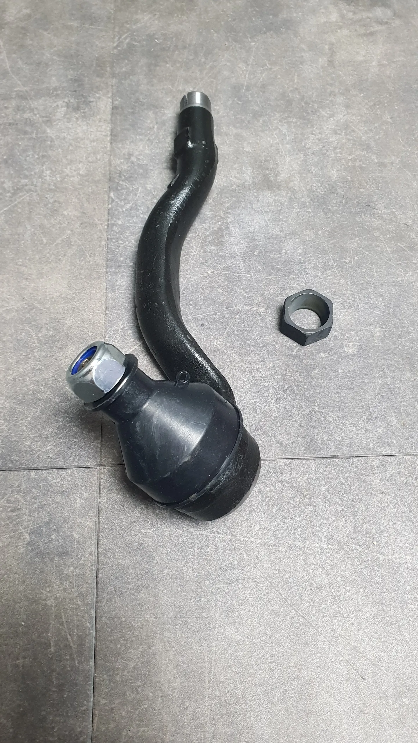 Рулевой наконечник E46xi [R]