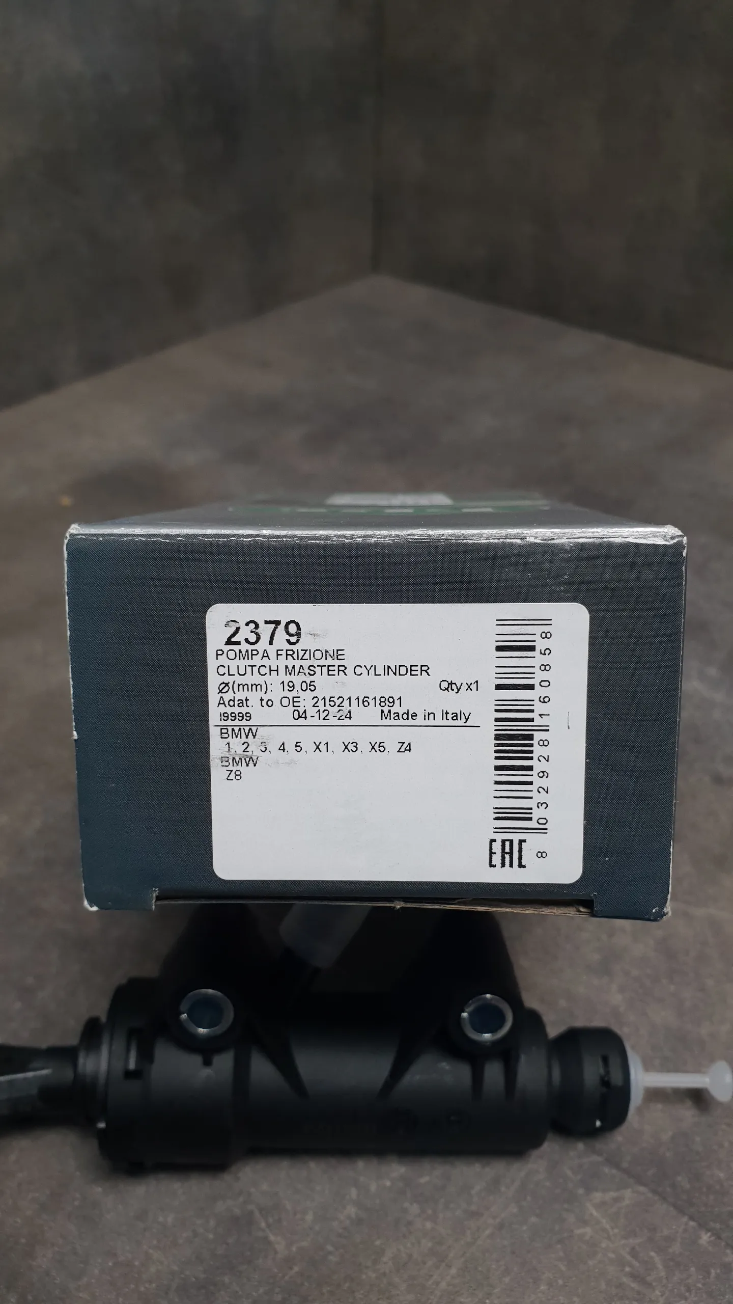 Цилиндр сцепления главный (на педали) E46,E90,E81,F20,F30,E39,E84,E83,E53