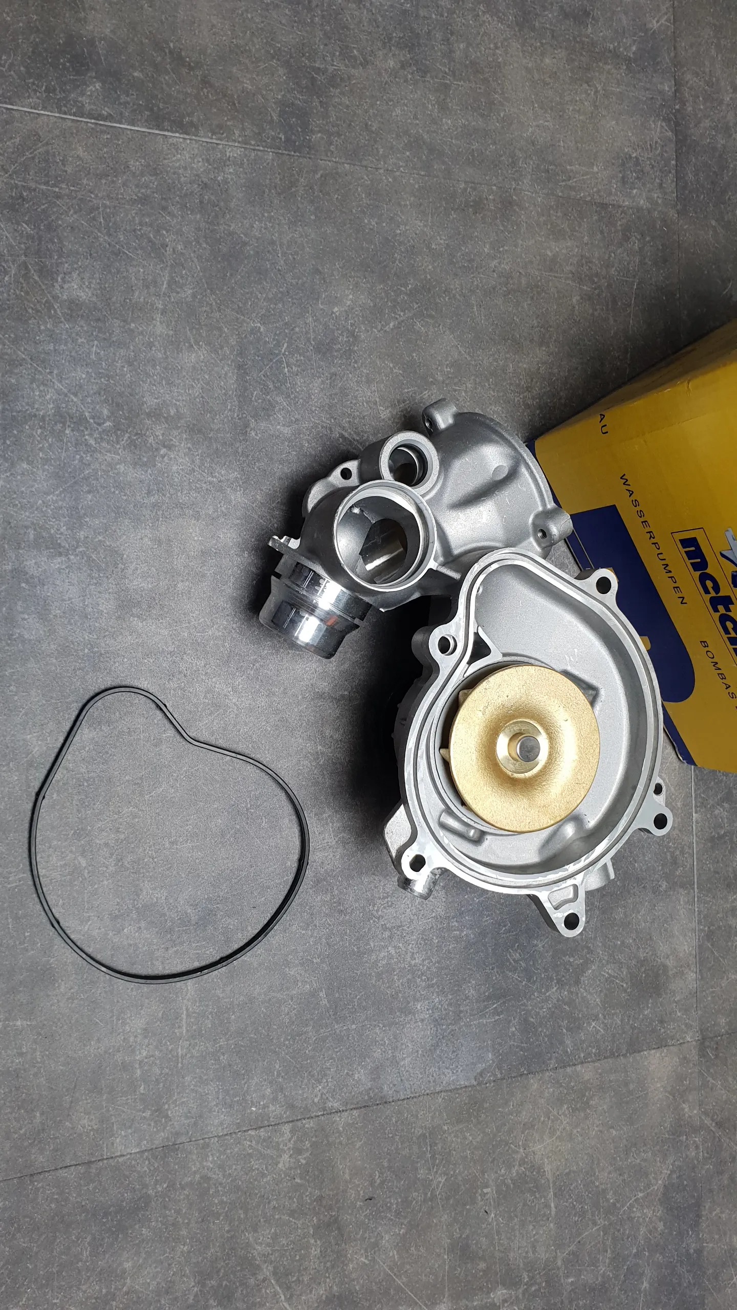 Помпа водяная N62N [E60LCI,E65,E70]