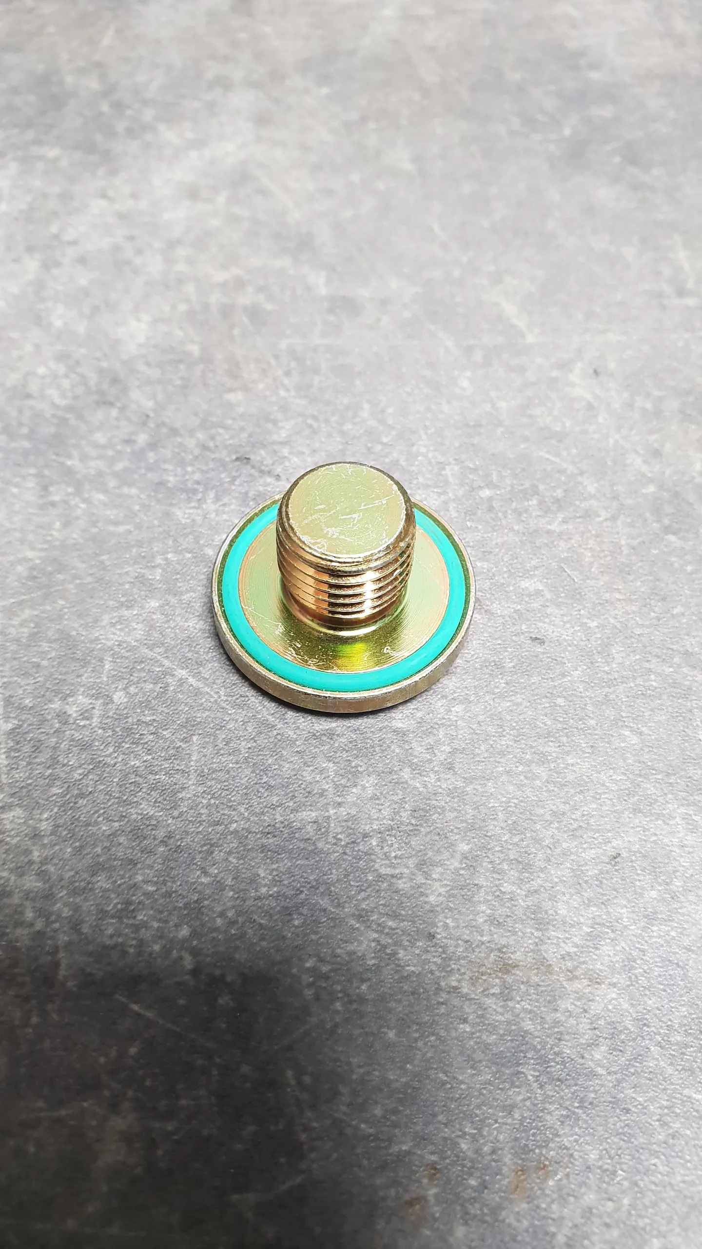 Пробка сливная АКПП A5s325Z (5hp19) [с 09.99 - .. / M14x1,5] (14-15)