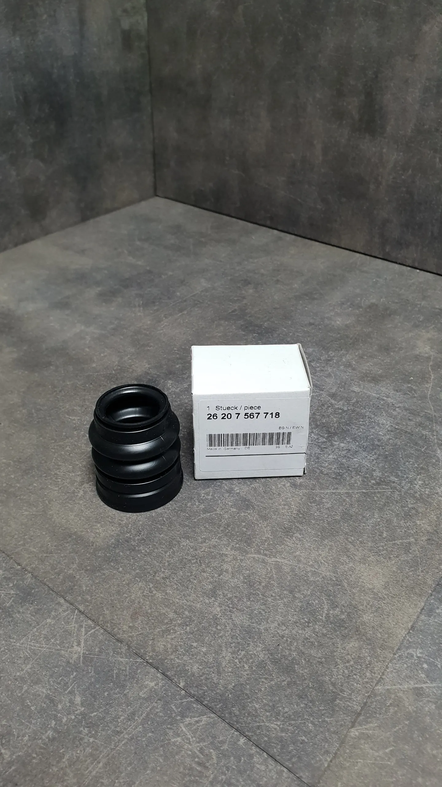 Пылезащитная манжета переднего карданного вала E70,E71