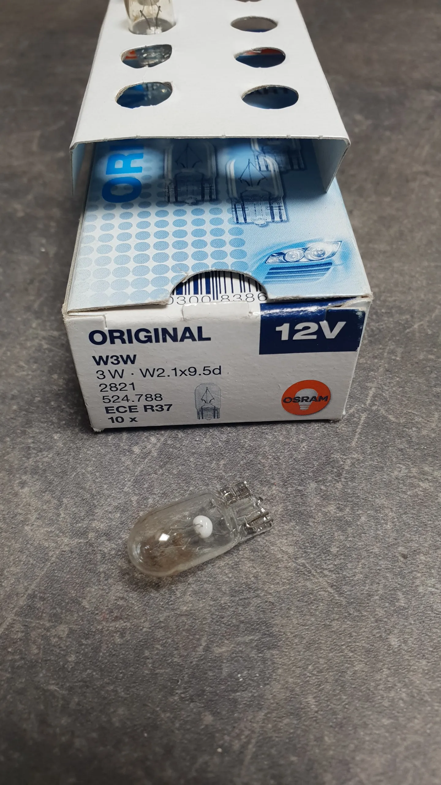 Лампа W3W (12V,3W,патрон W2,1x9.5d)