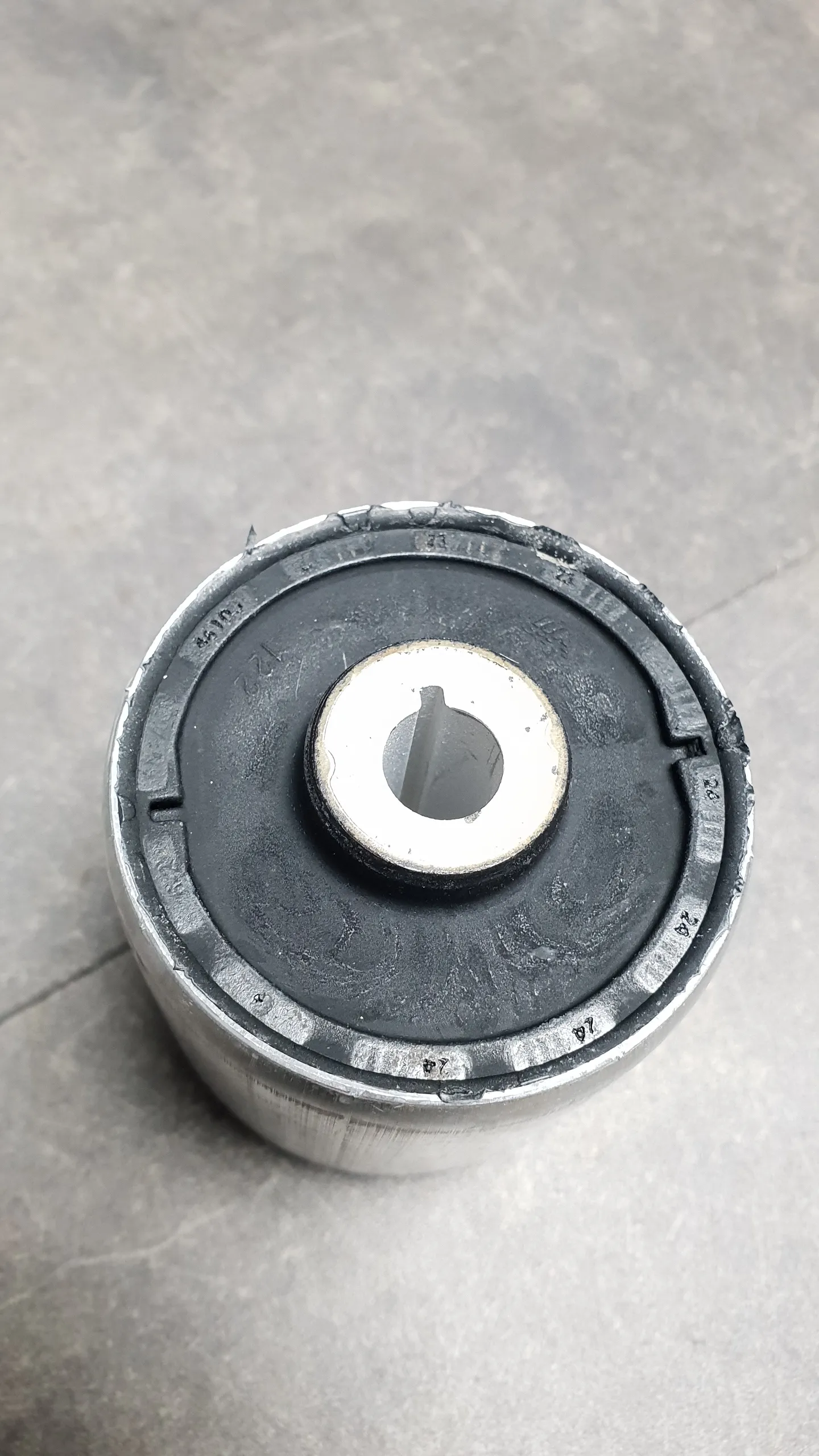 Сайлентблок переднего верхнего рычага F20,F21,F30,F33,F34 [xDrive]