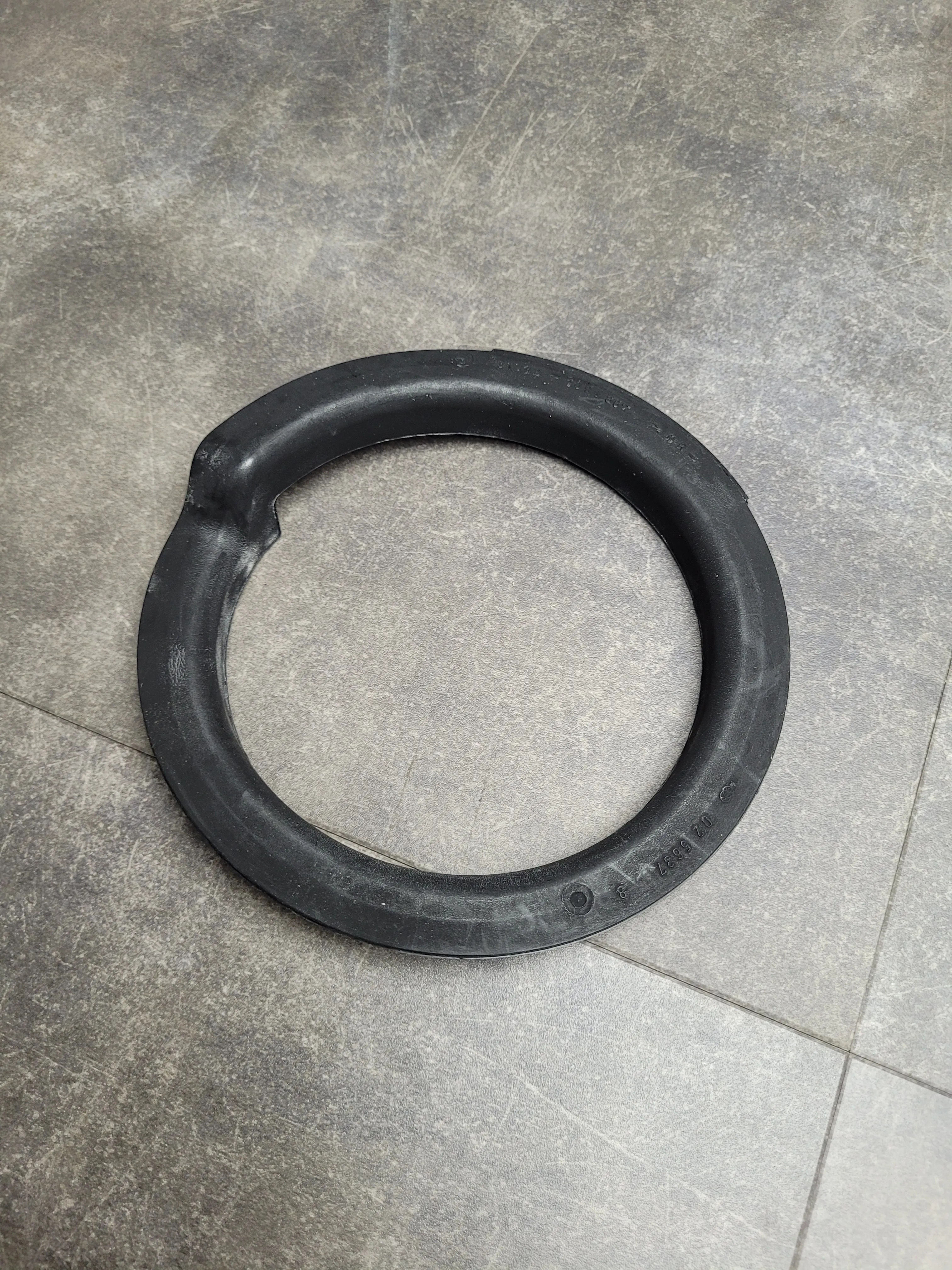 Прокладка передней пружины верхняя E46, E39, E60