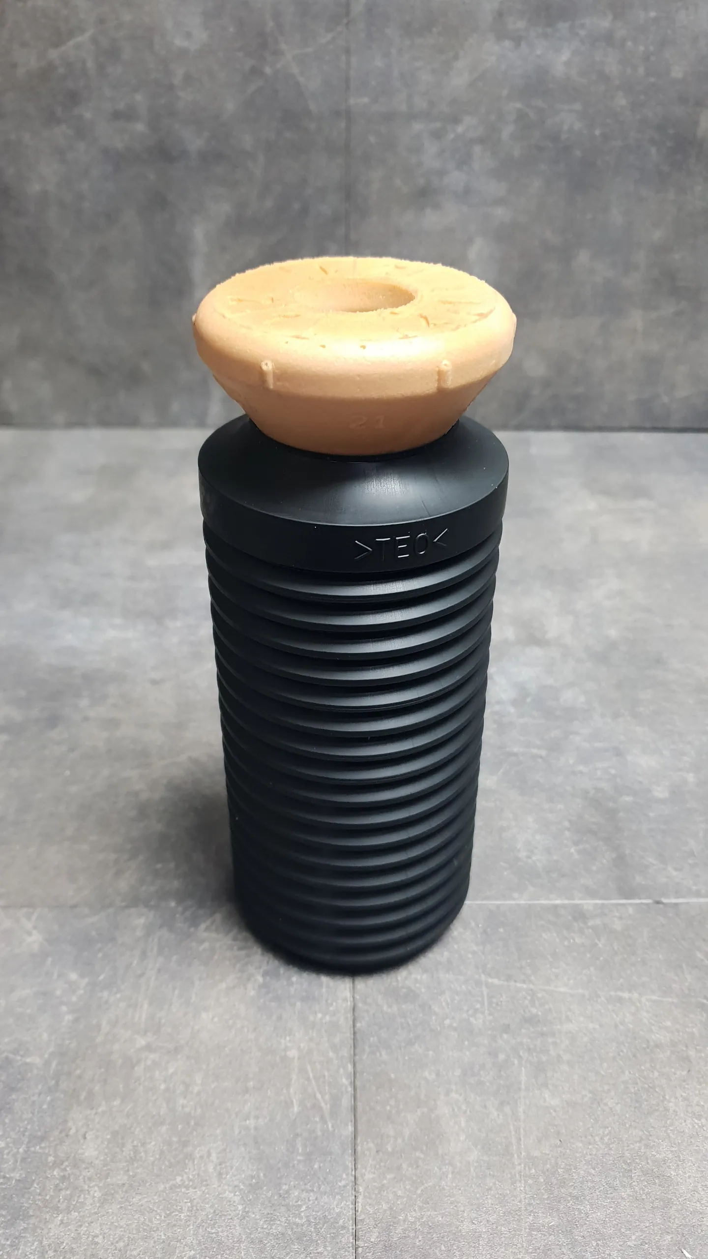 Комплект переднего амортизатора (пыльник+отбойник) F15,F16 (на 1 стойку)