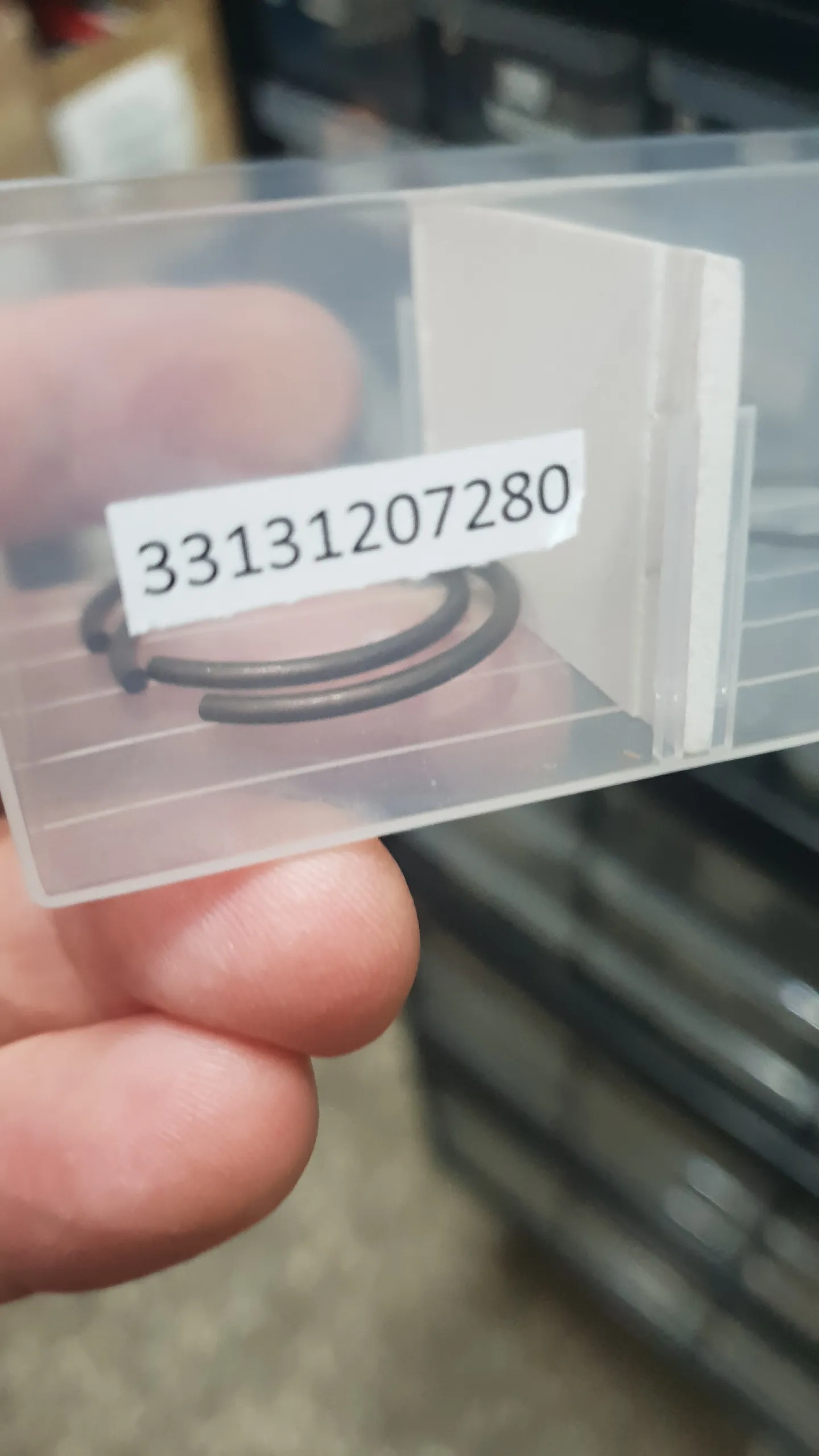 Стопорное кольцо фланца дифференциала E21,E30,E36,E12,E28,E34,E24,E23,E32,E38,Z3 E36 (14-13)