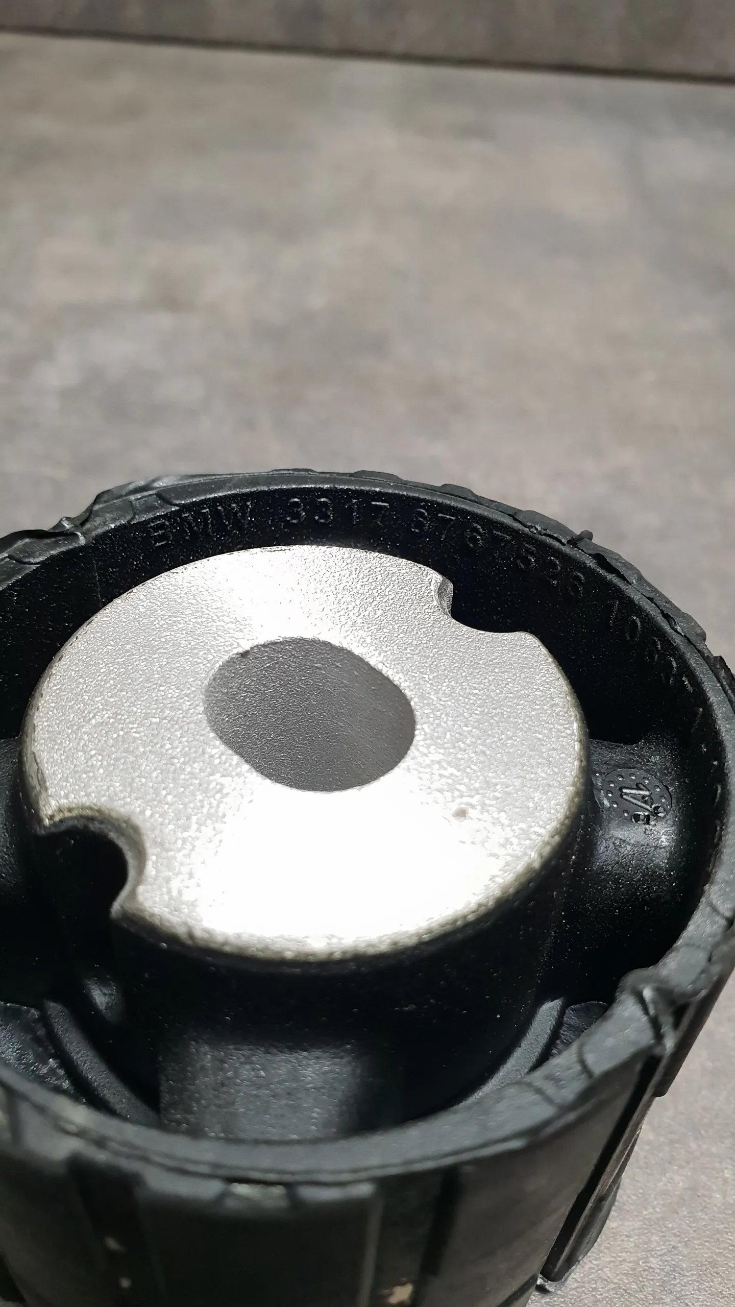 Сайлентблок балки моста редуктора [задний] E60