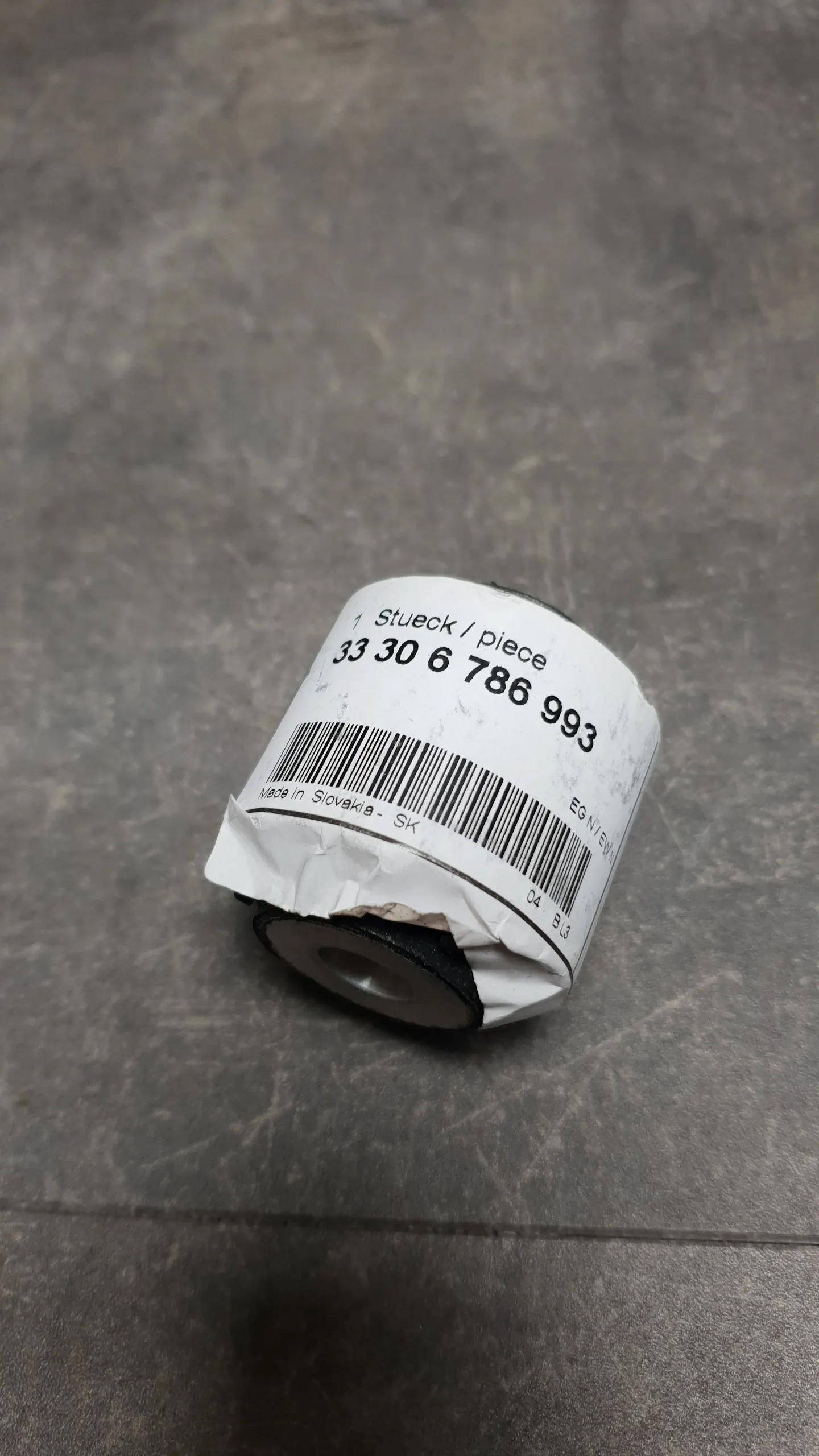 Сайлентблок задней цапфы верхний (для самого верхнего рычага) F25,F26