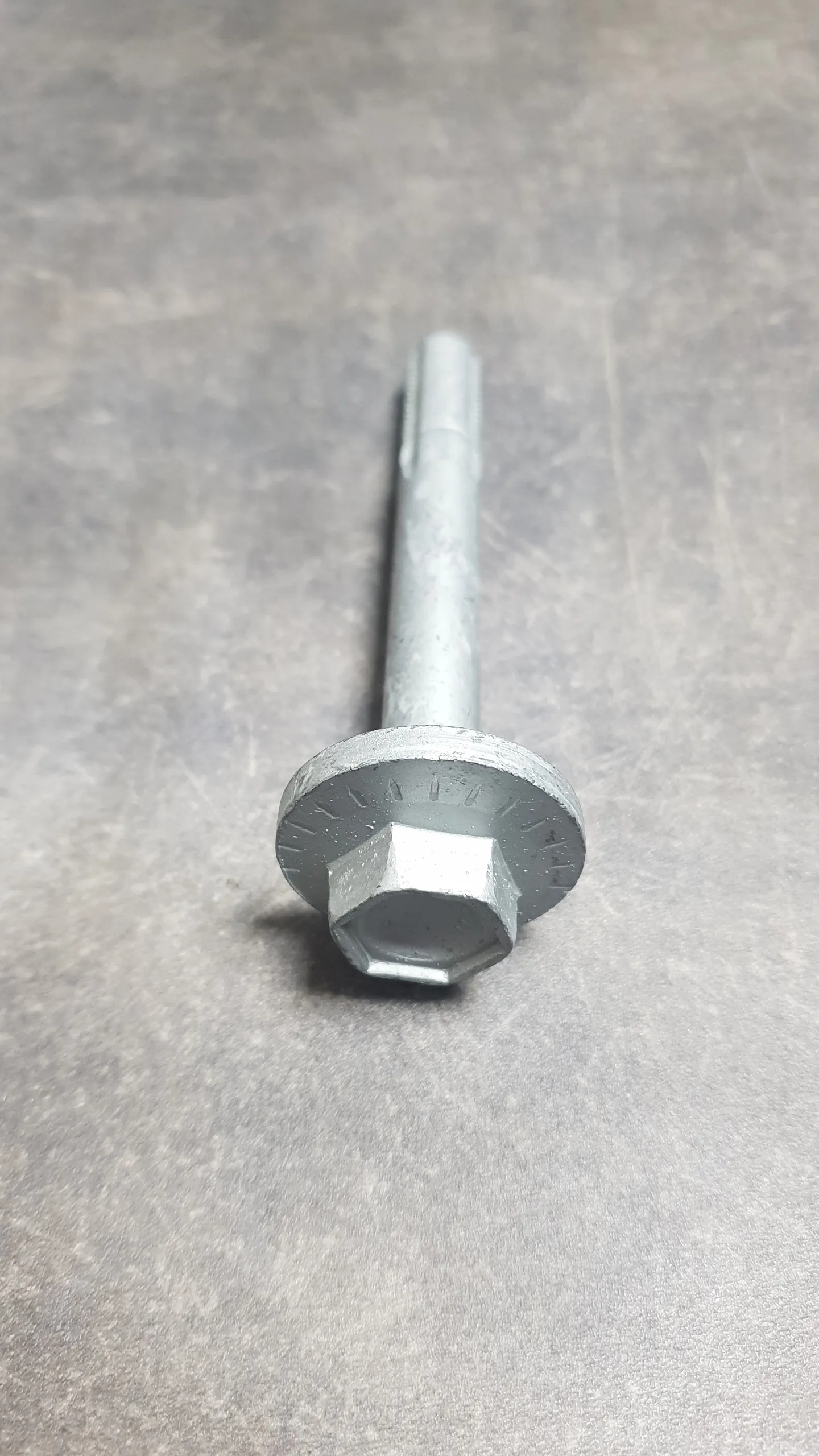 Болт эксцентриковый [развал / в Н-образный рычаг / M12x1.5x98] E39 (15-6)