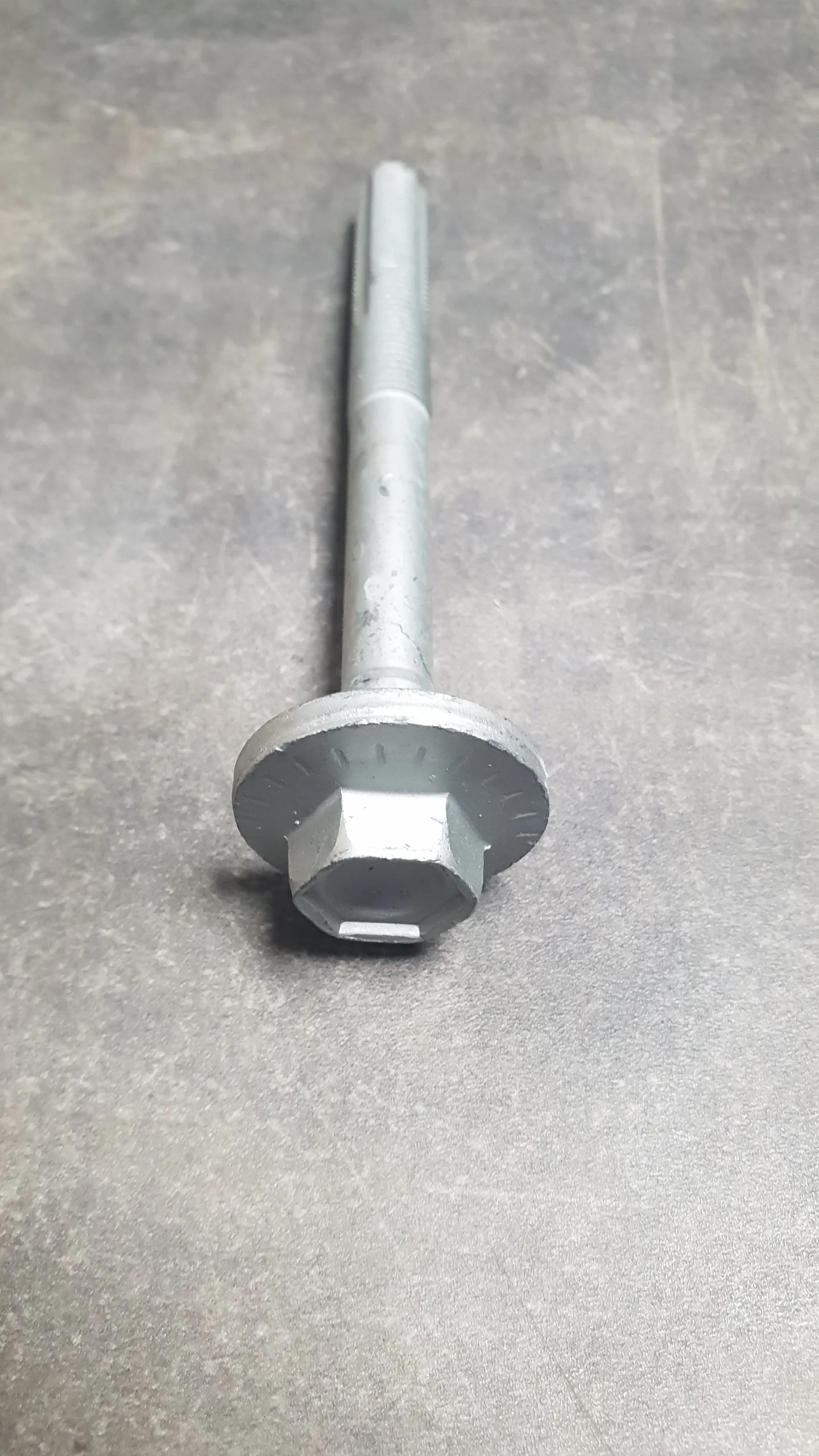 Болт эксцентриковый [схождение / прямой рычаг / M12x1.5x125] E81,E87,E90,E90LCI (15-8)