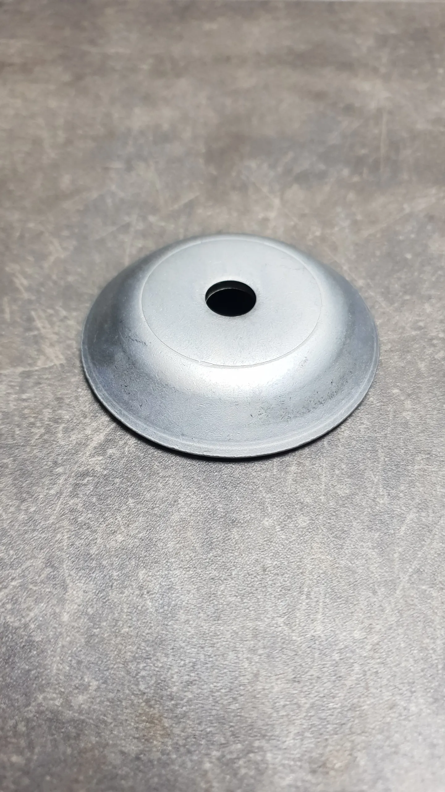 Шайба/тарелка под опору амортизатора заднего