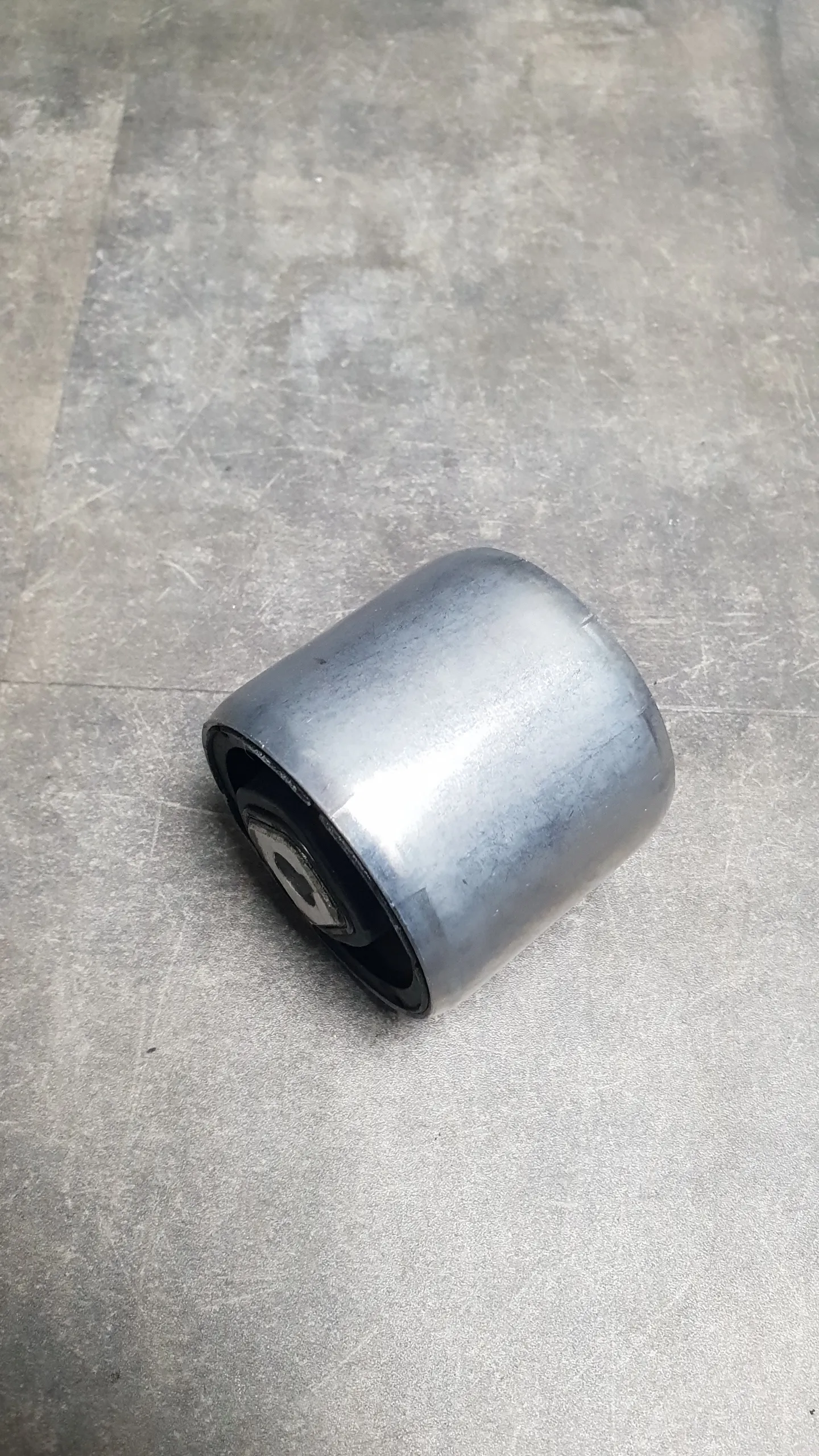 Сайлентблок переднего нижнего рычага E91,E92 только Xi/Xd, E84