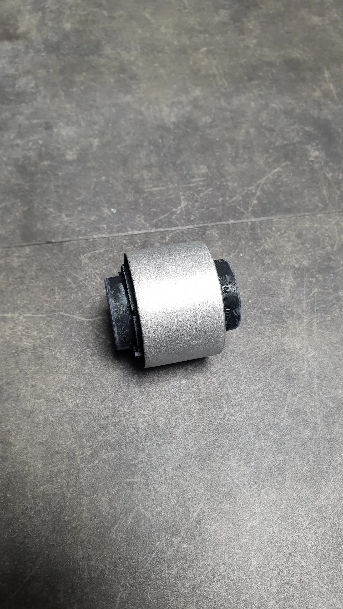 Сайлентблок заднего продольного рычага к цапфе F25, F26