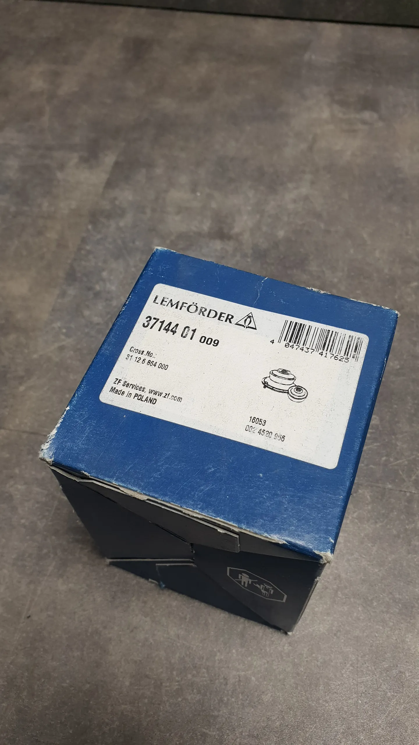 Сайлентблок переднего заднего рычага F15,F16 (прямого)