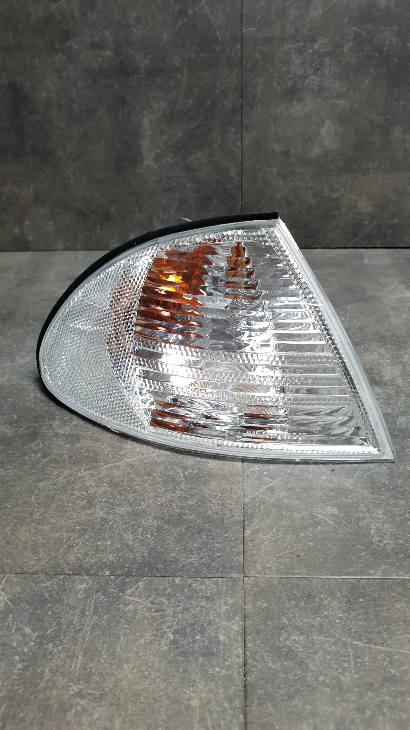 Фонарь указателя поворота E46 [седан, дорестайл, белый] R